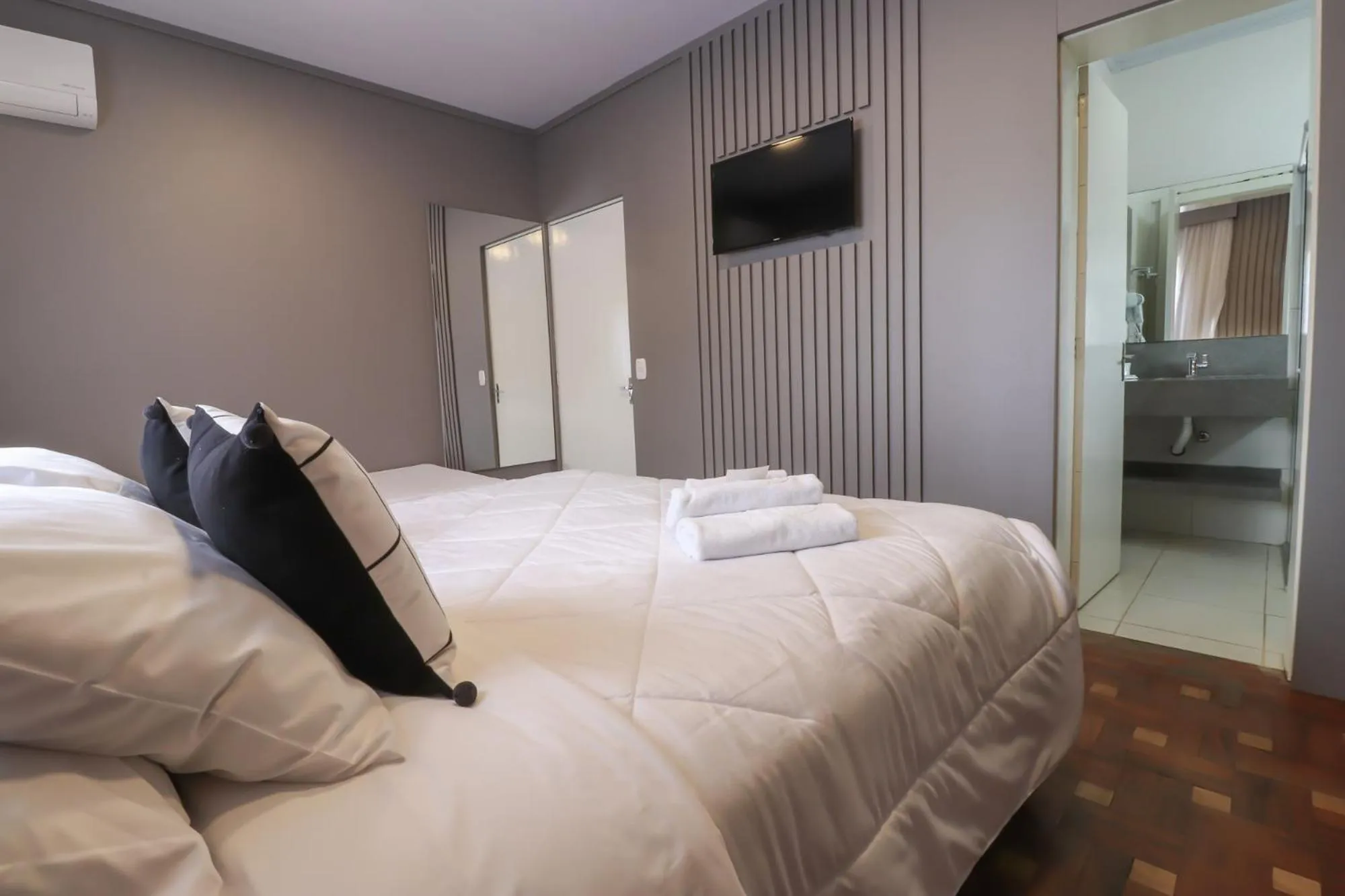 Bedroom, Bed in Pousada Solar Viena