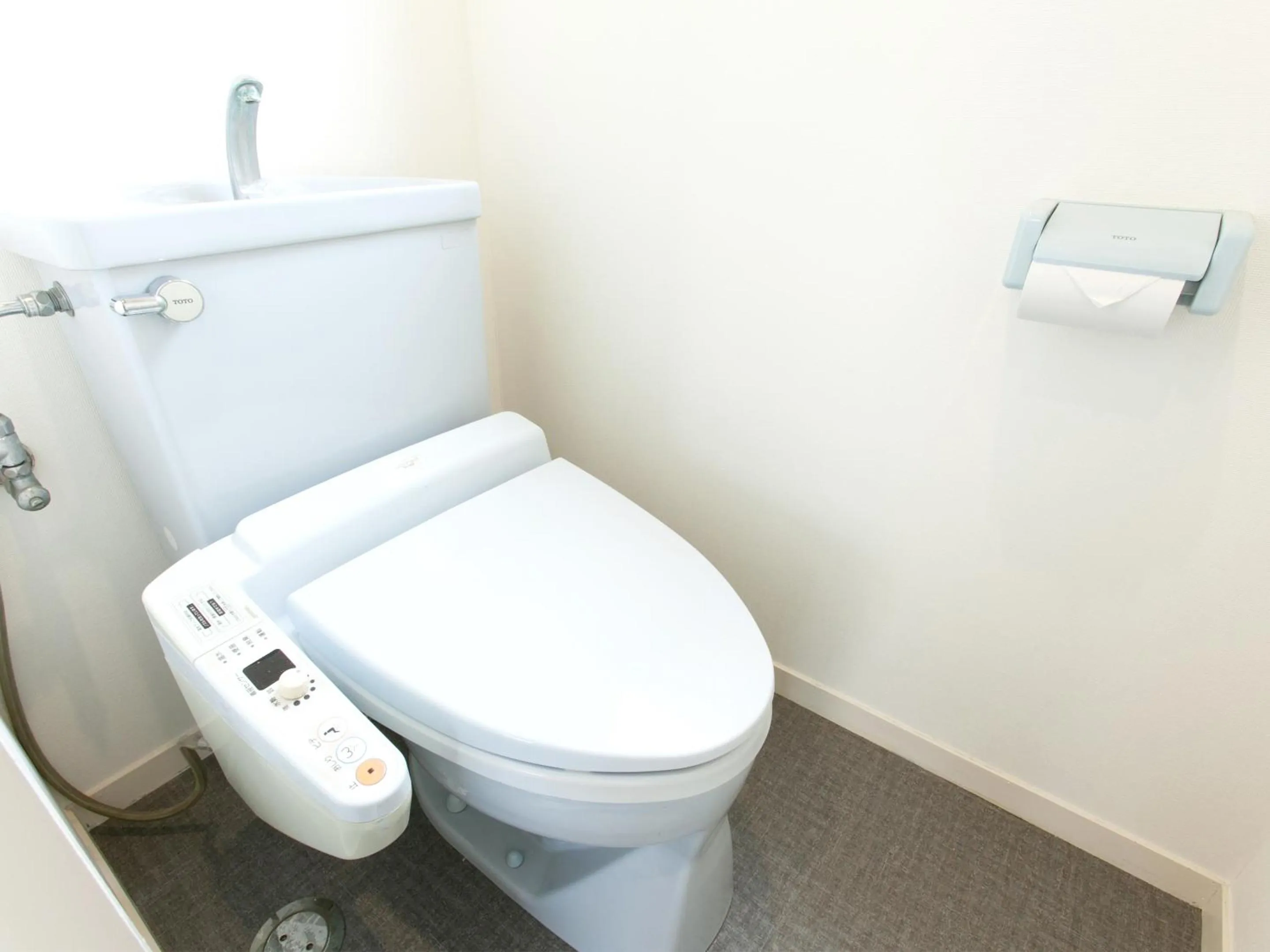 Toilet in Hotel Cocoro Inn Asakusa Kuramae