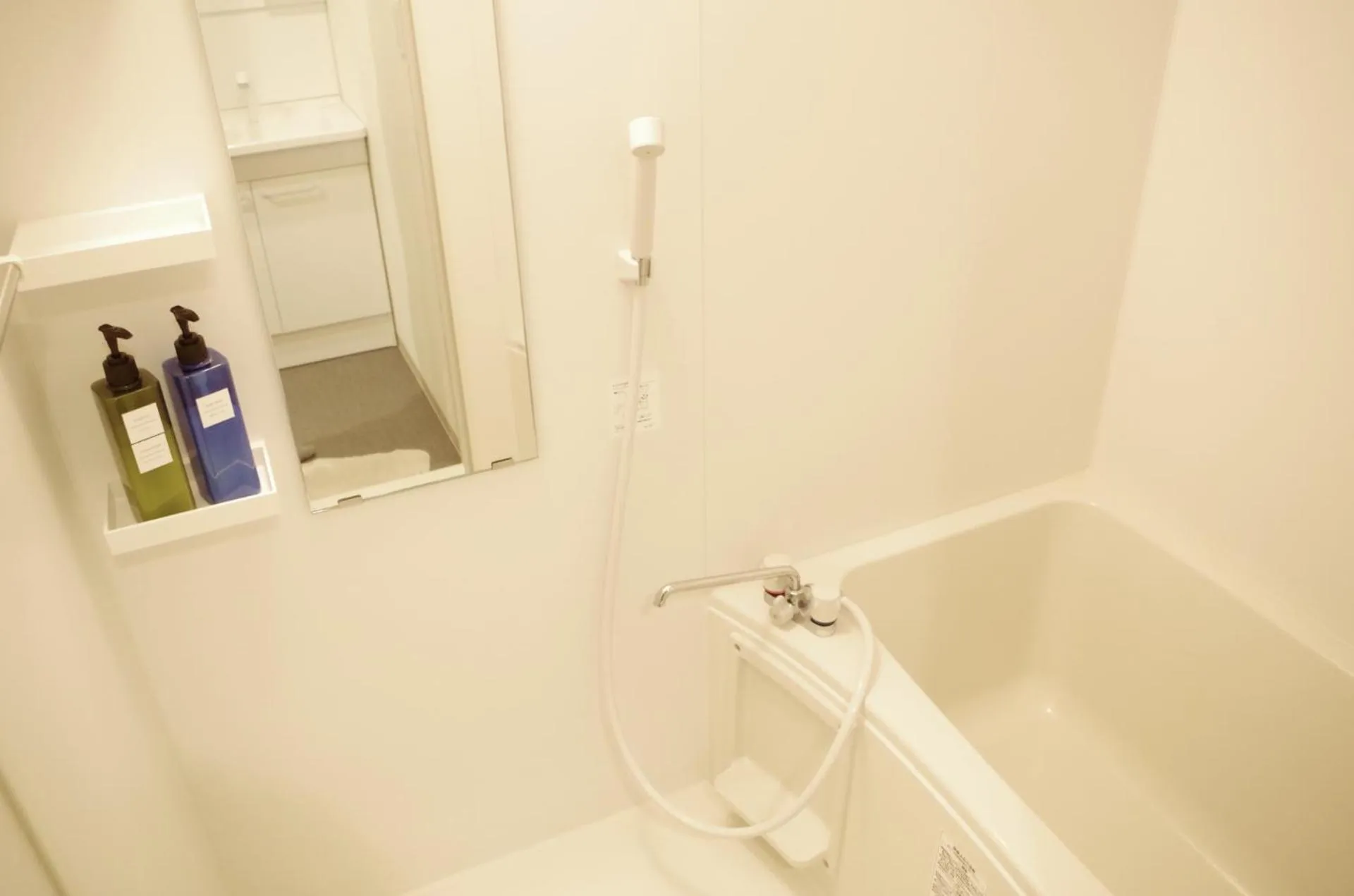 Shower in Hotel Cocoro Inn Asakusa Kuramae