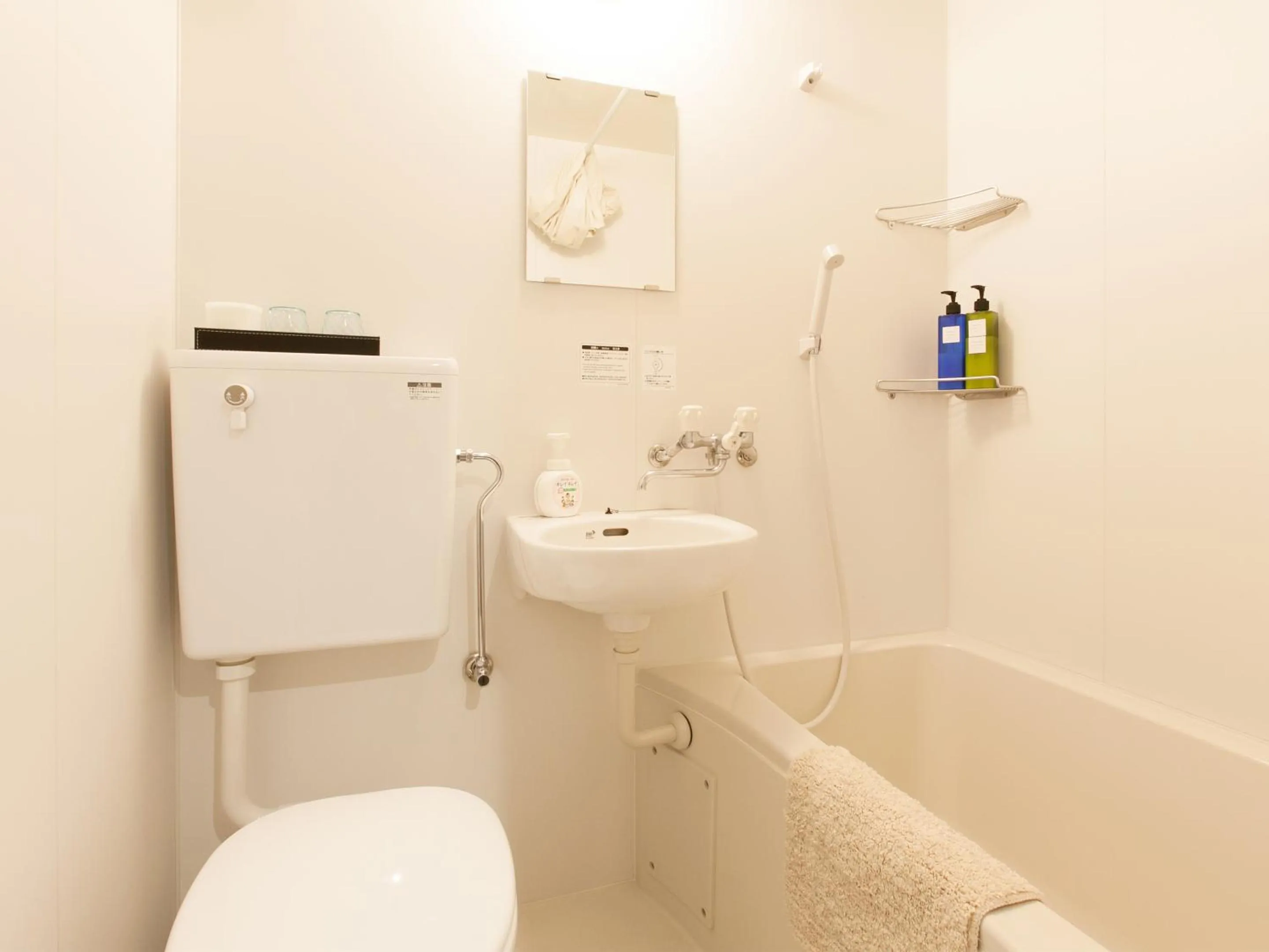 Shower in Hotel Cocoro Inn Asakusa Kuramae