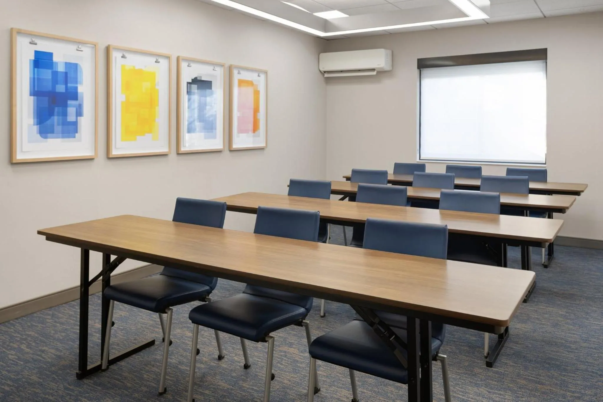 Meeting/conference room in Holiday Inn Express Philadelphia Penn's Landing by IHG
