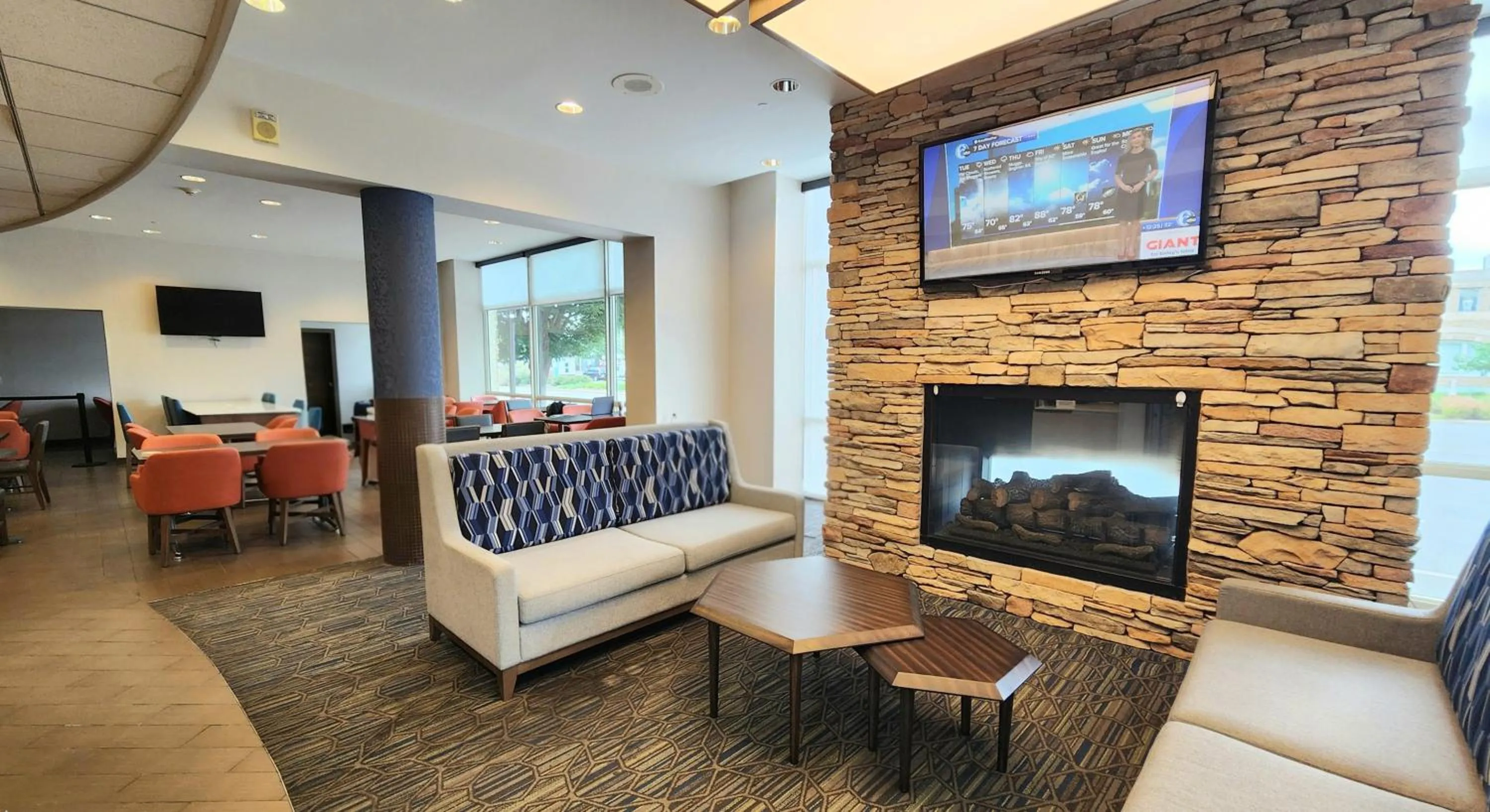 Property building in Holiday Inn Express Philadelphia Penn's Landing by IHG