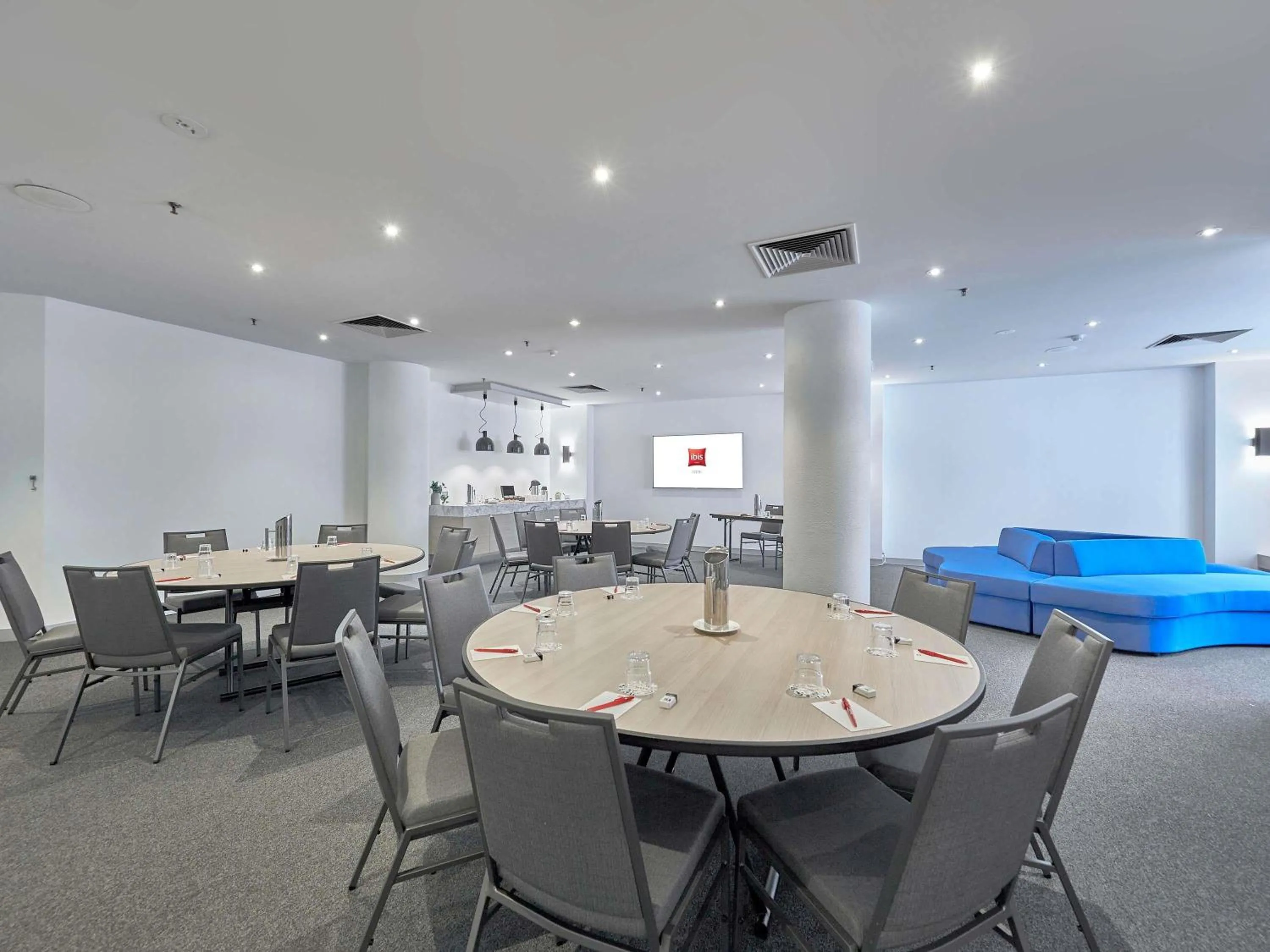 Meeting/conference room in ibis Perth