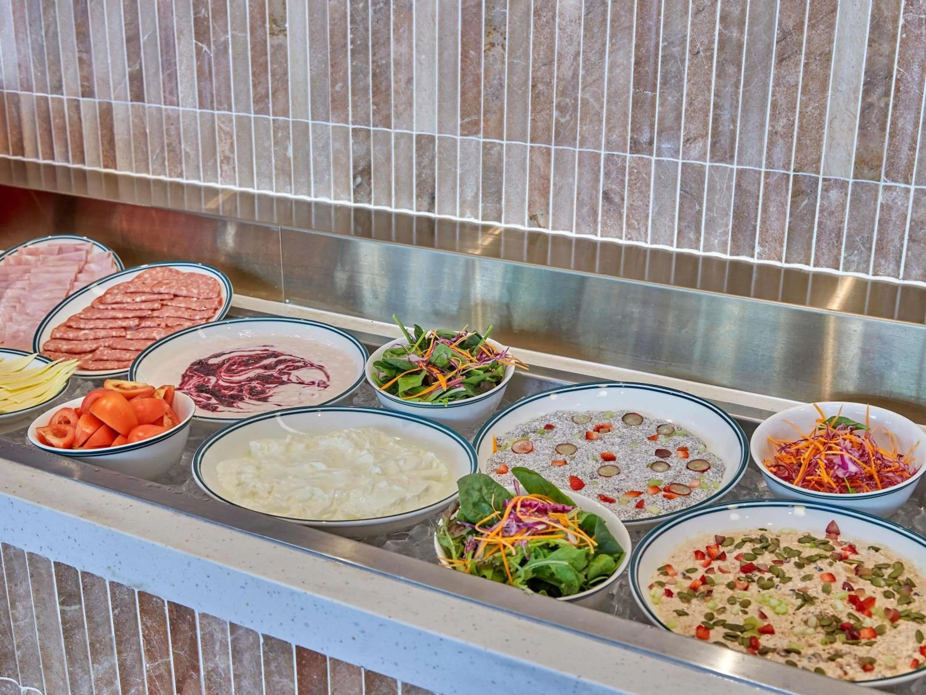 Breakfast in ibis Perth