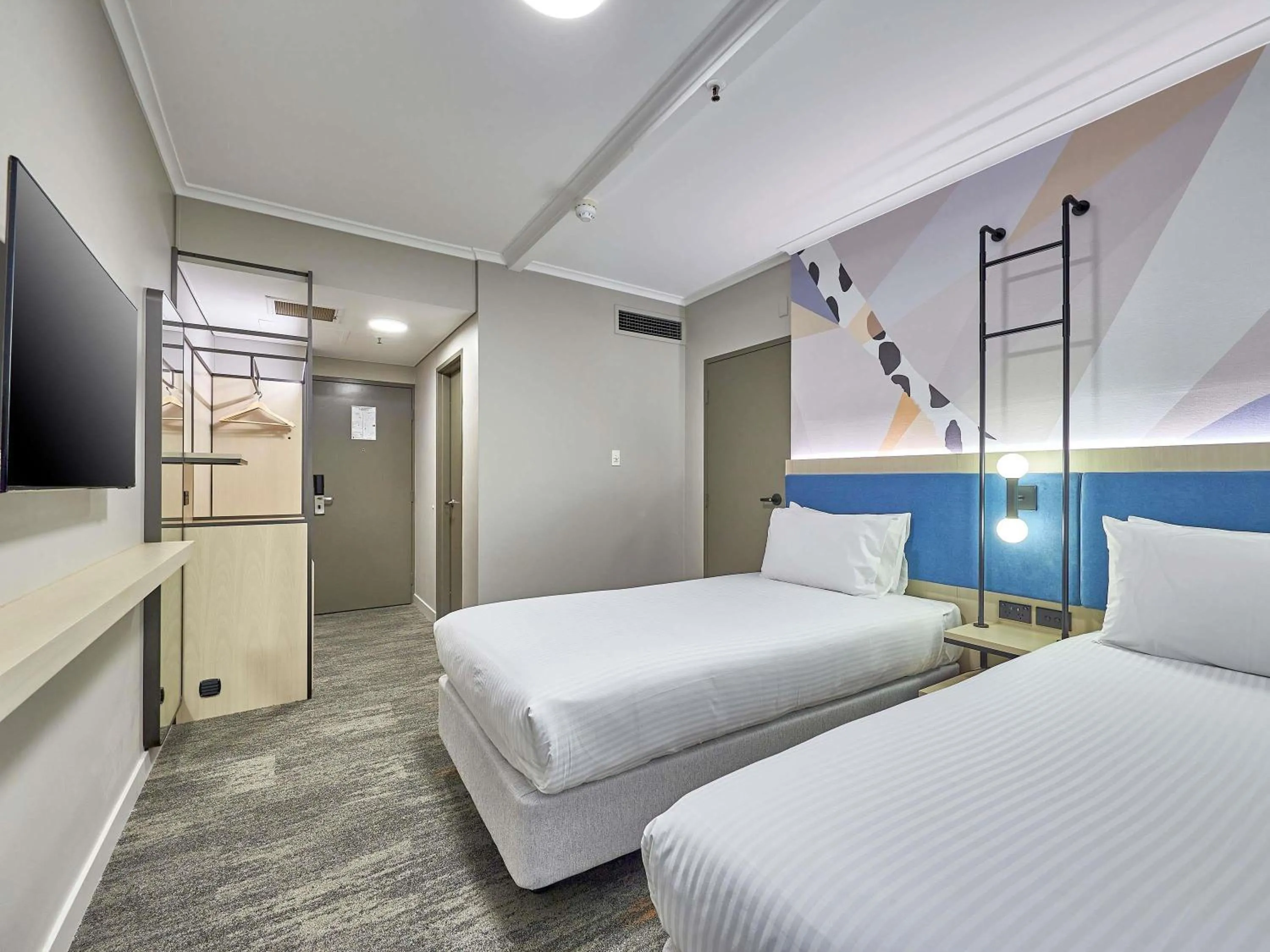 Bedroom, Bed in ibis Perth