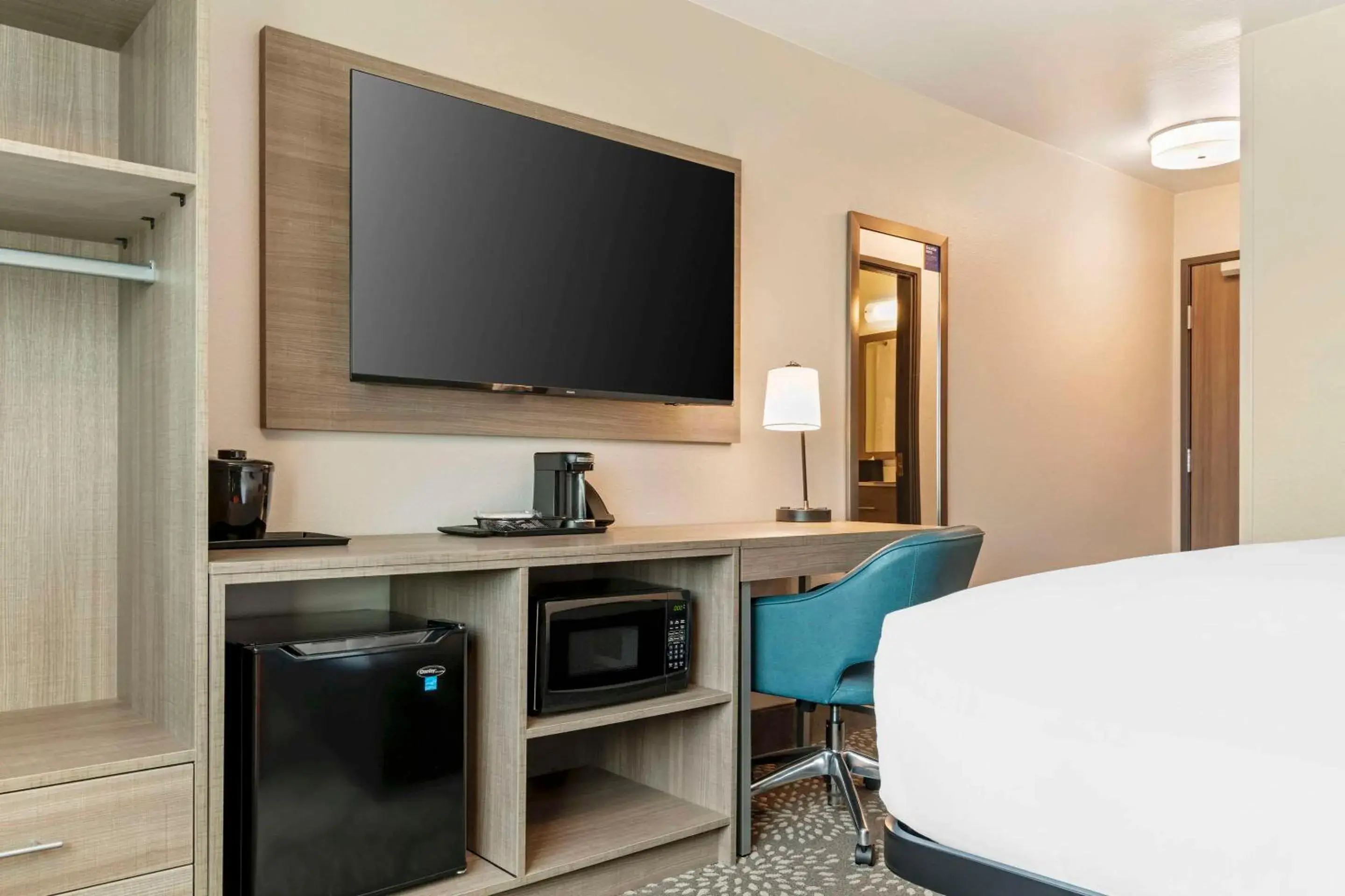 King Room in Comfort Inn Fairbanks King Room in Comfort Inn Fairbanks