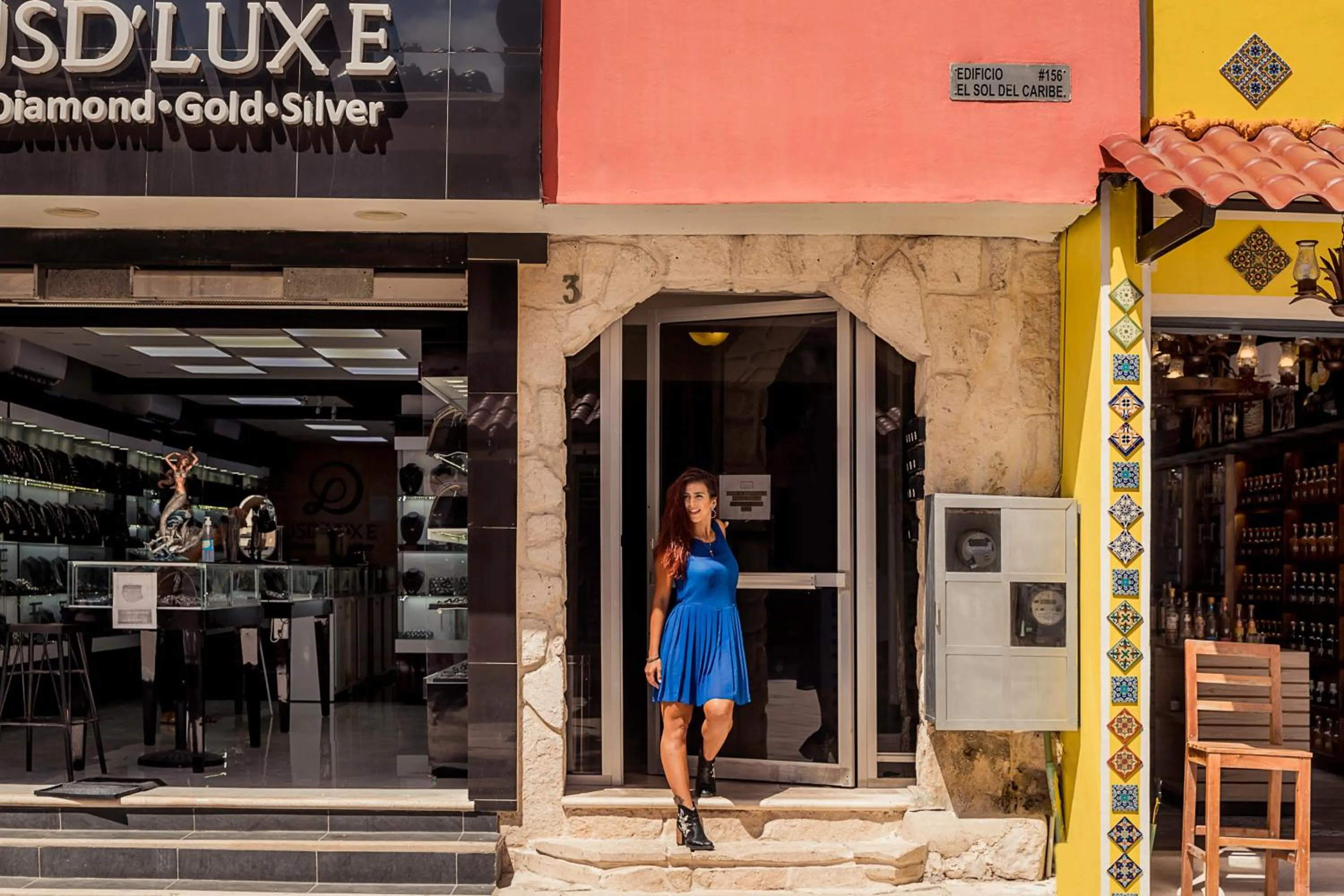 Facade/entrance in "5th Av" Sol del Caribe Apart Hotel