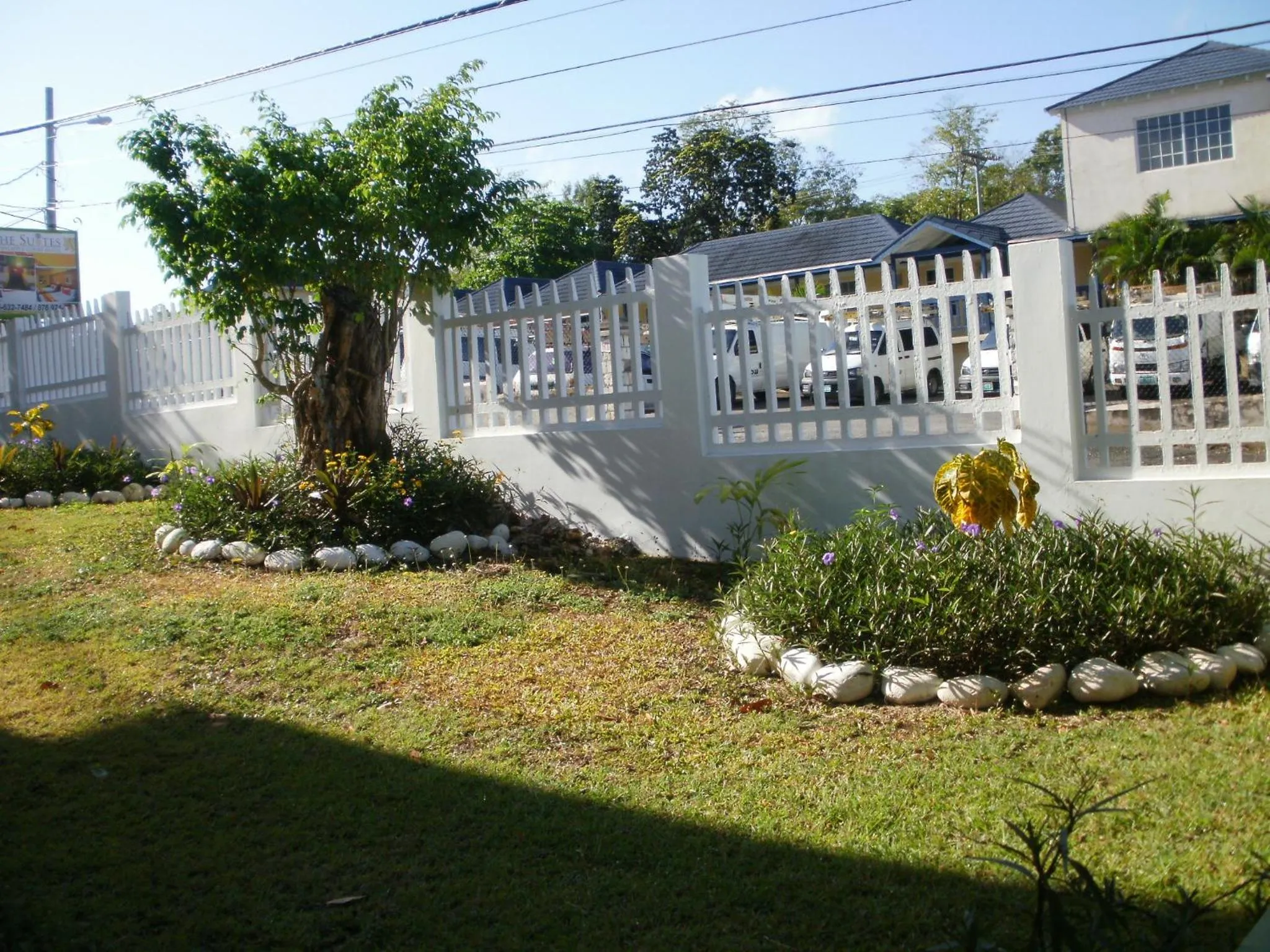 Day in Pineapple Court Hotel