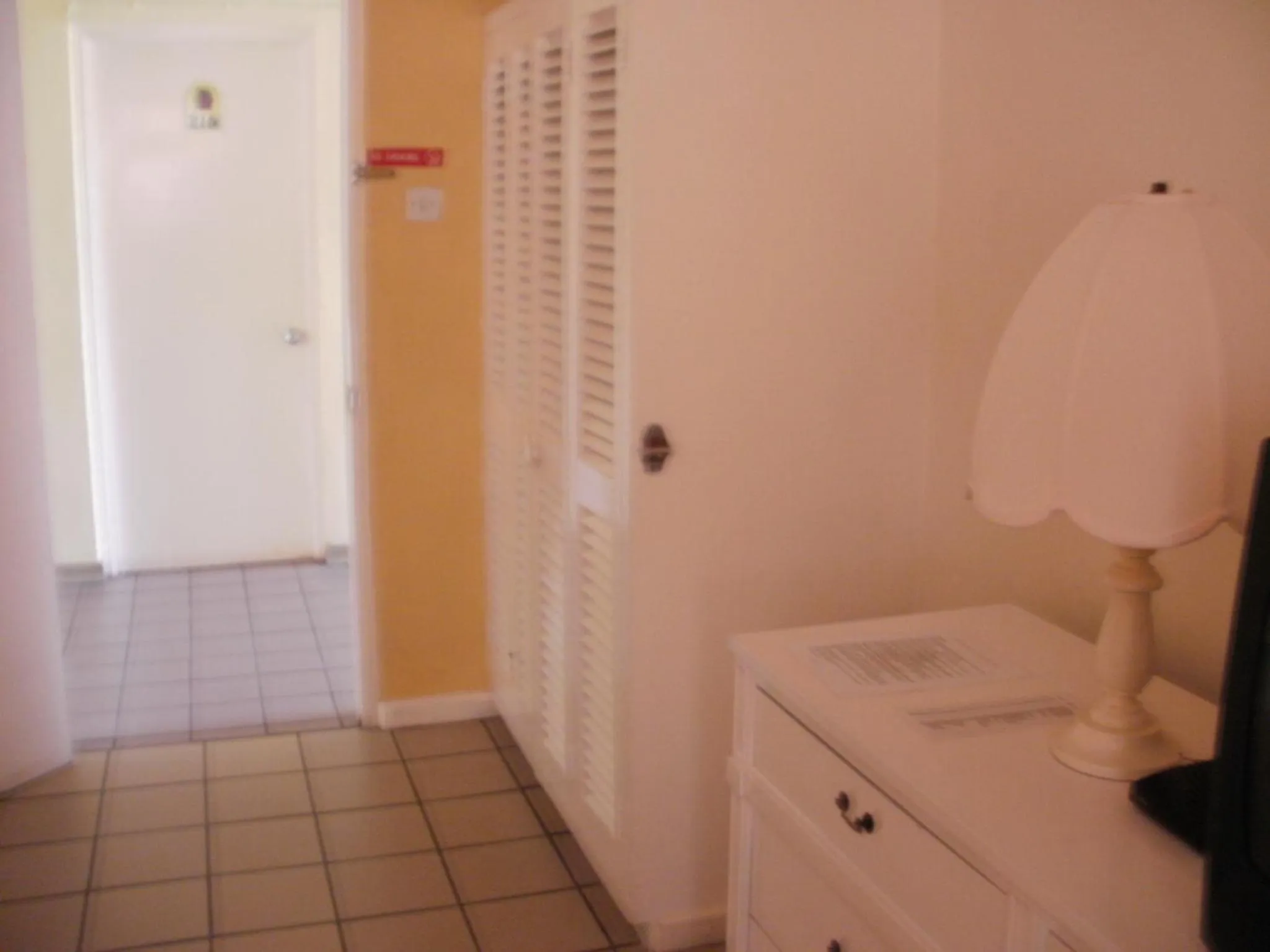 Decorative detail in Pineapple Court Hotel