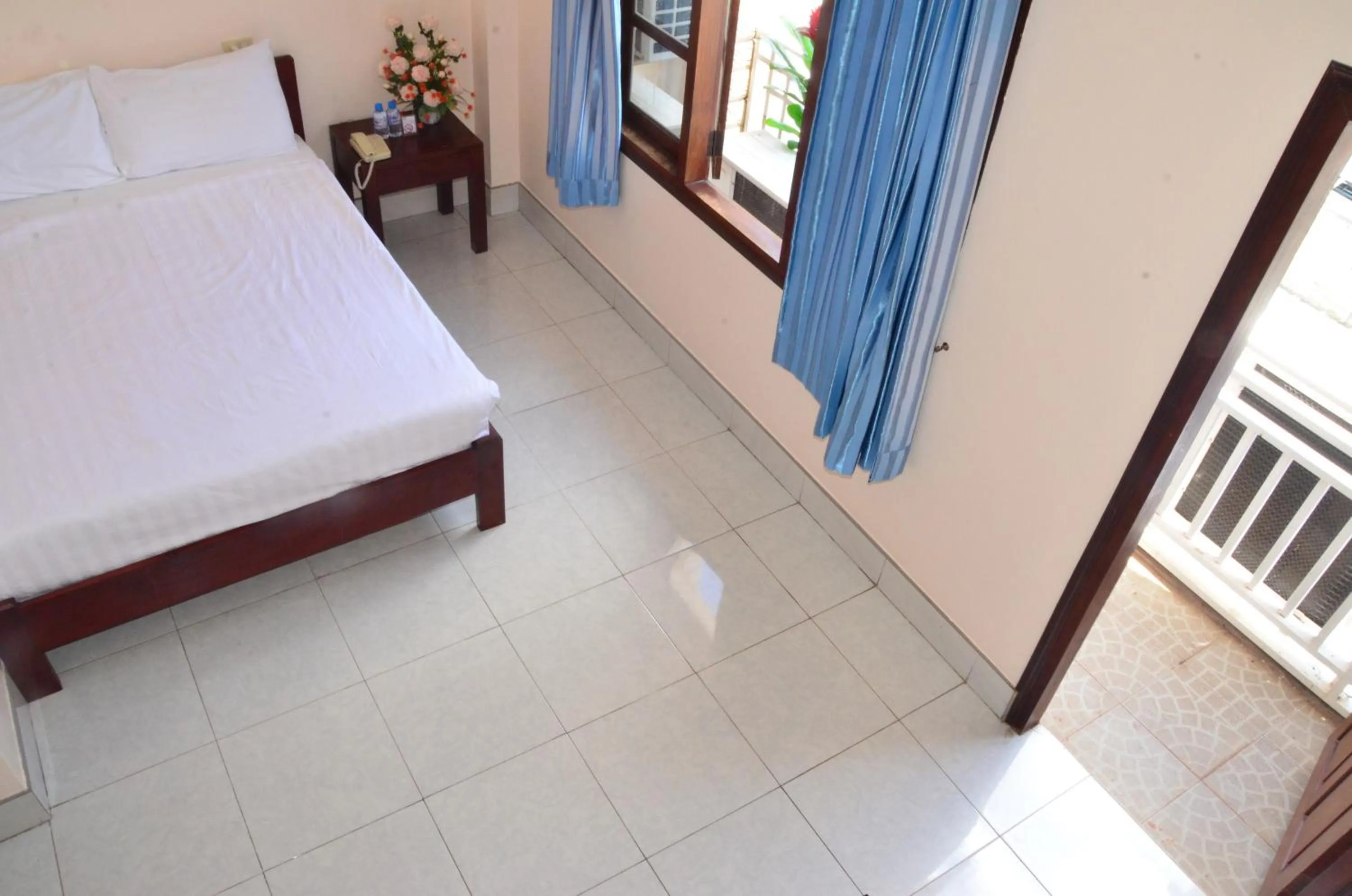 Bedroom, Bed in Hoang Kim Hotel