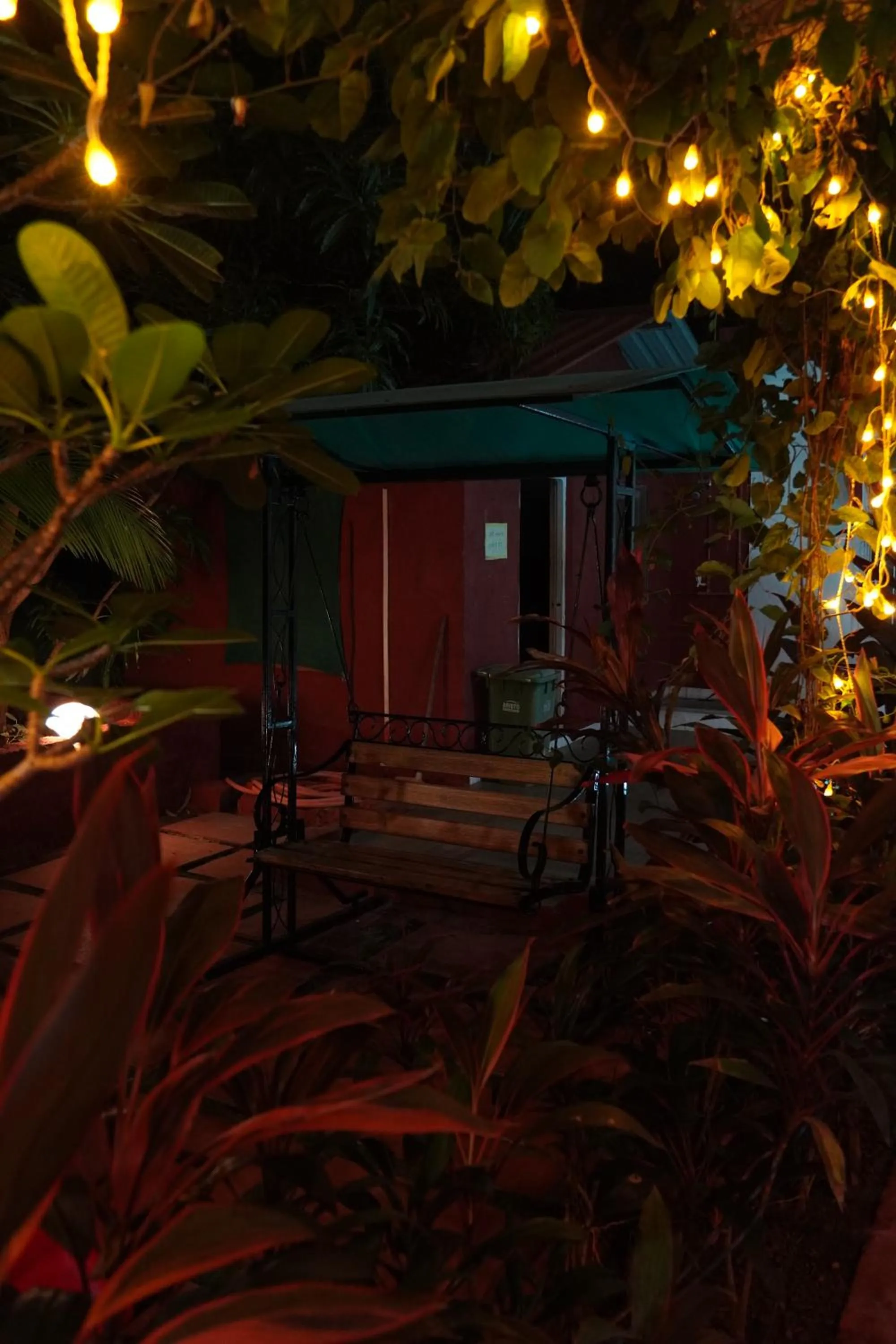 Garden view in Redstone House by Oxystays Hospitality