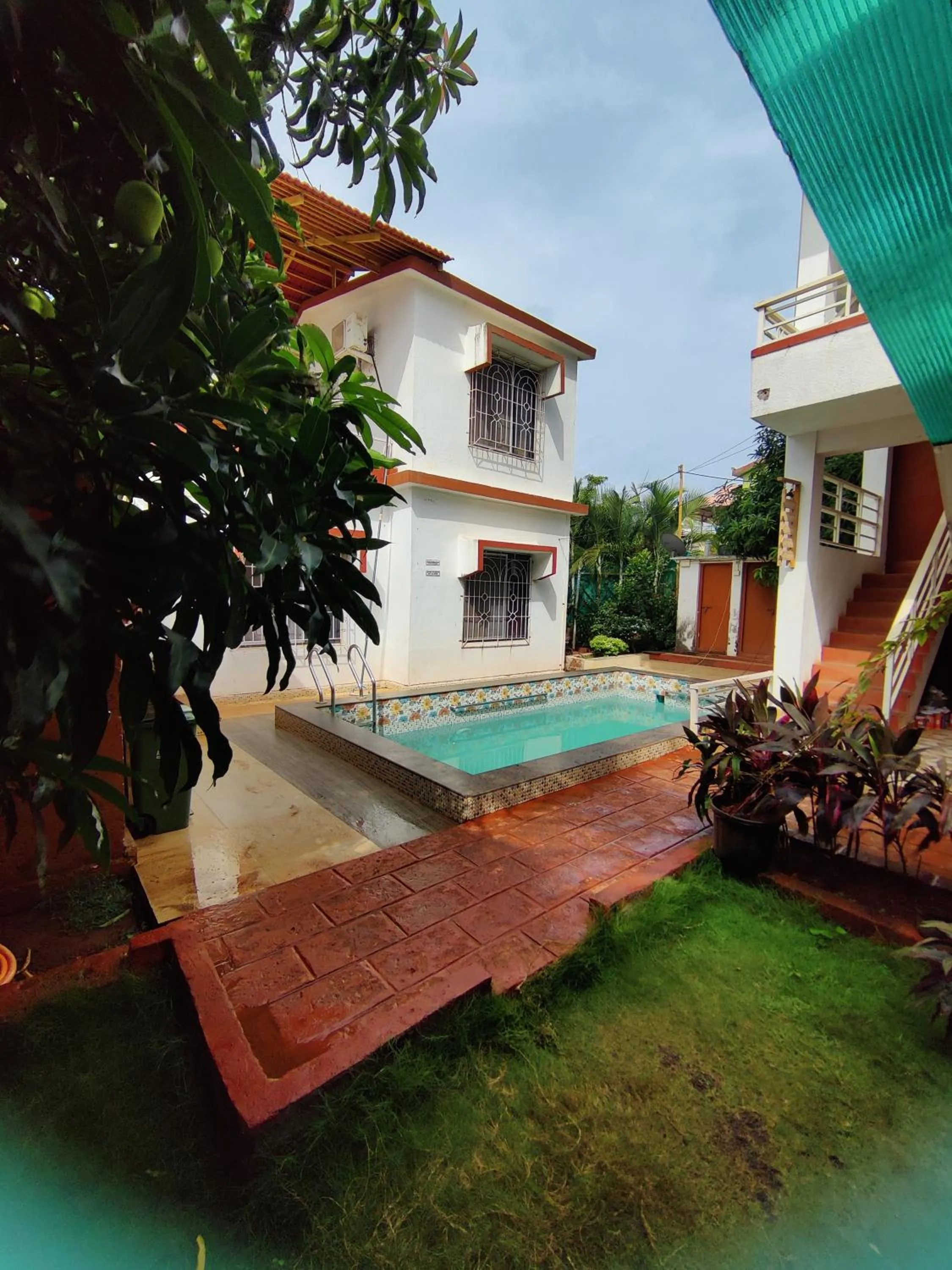 Property building in Redstone House by Oxystays Hospitality