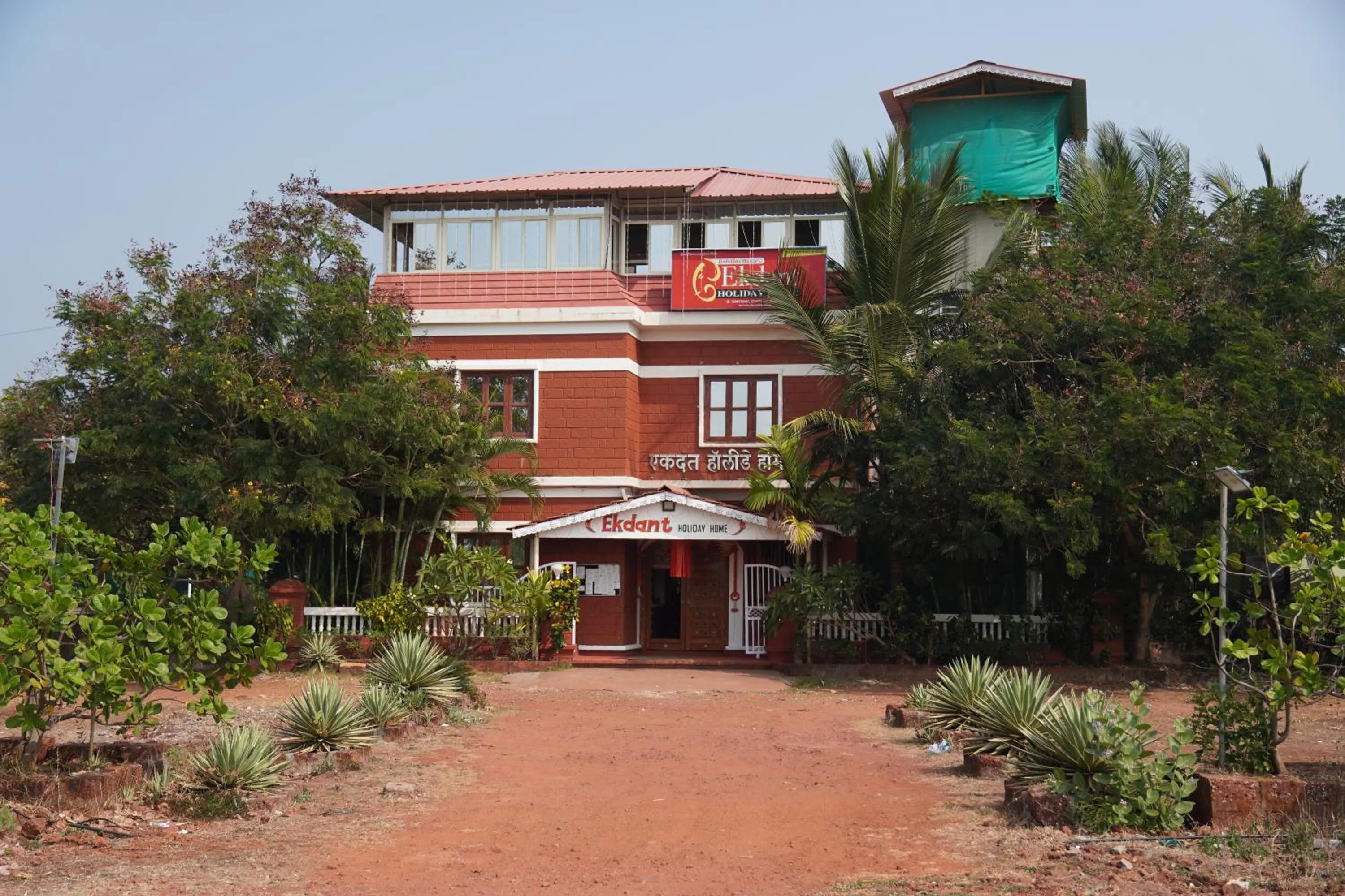 Redstone House by Oxystays Hospitality