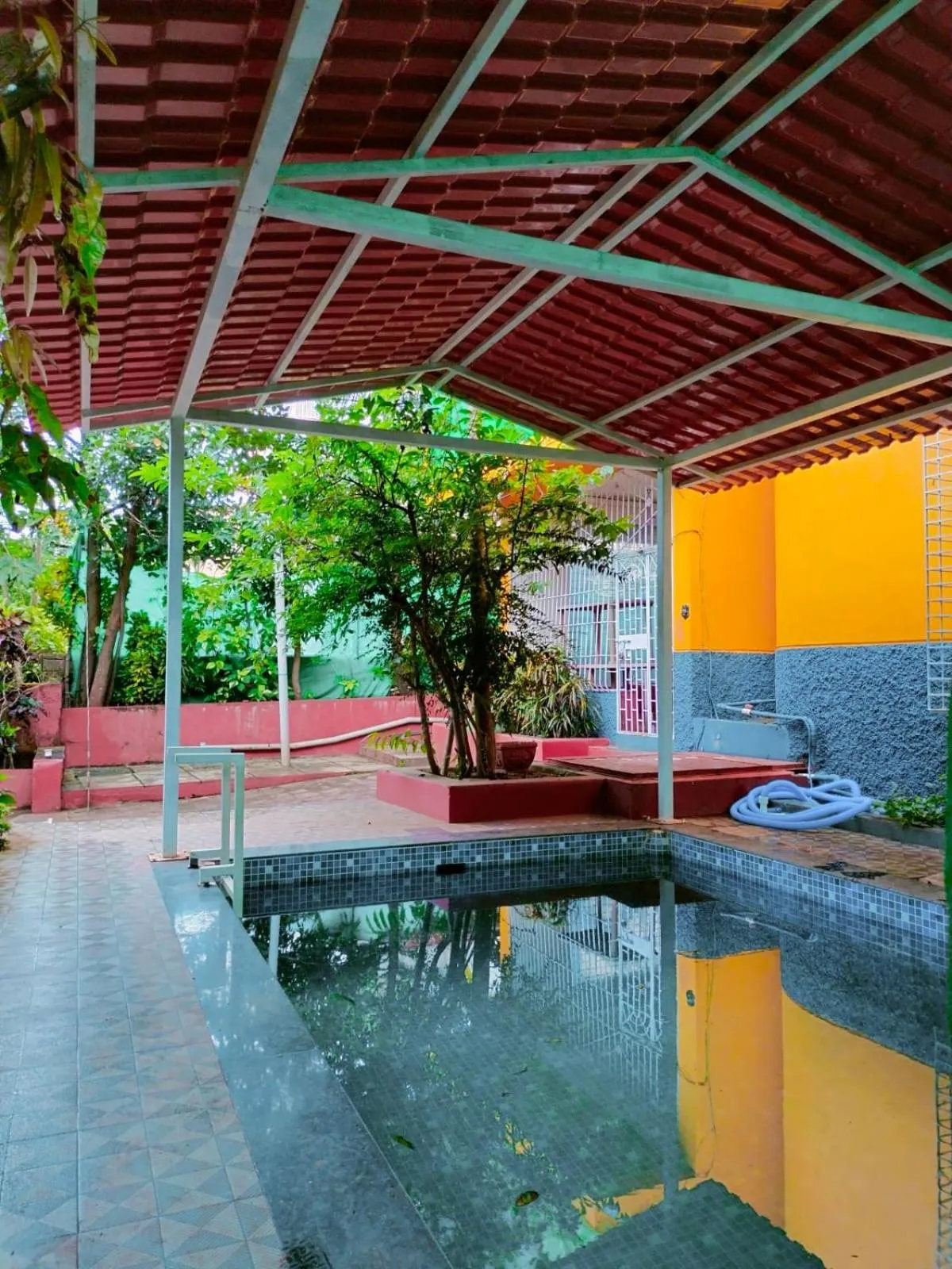 Swimming pool in Redstone House by Oxystays Hospitality