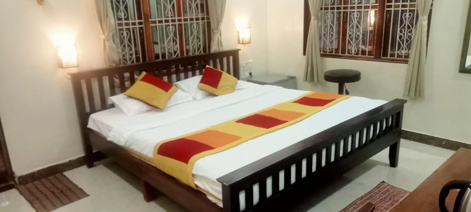 Bed in Redstone House by Oxystays Hospitality