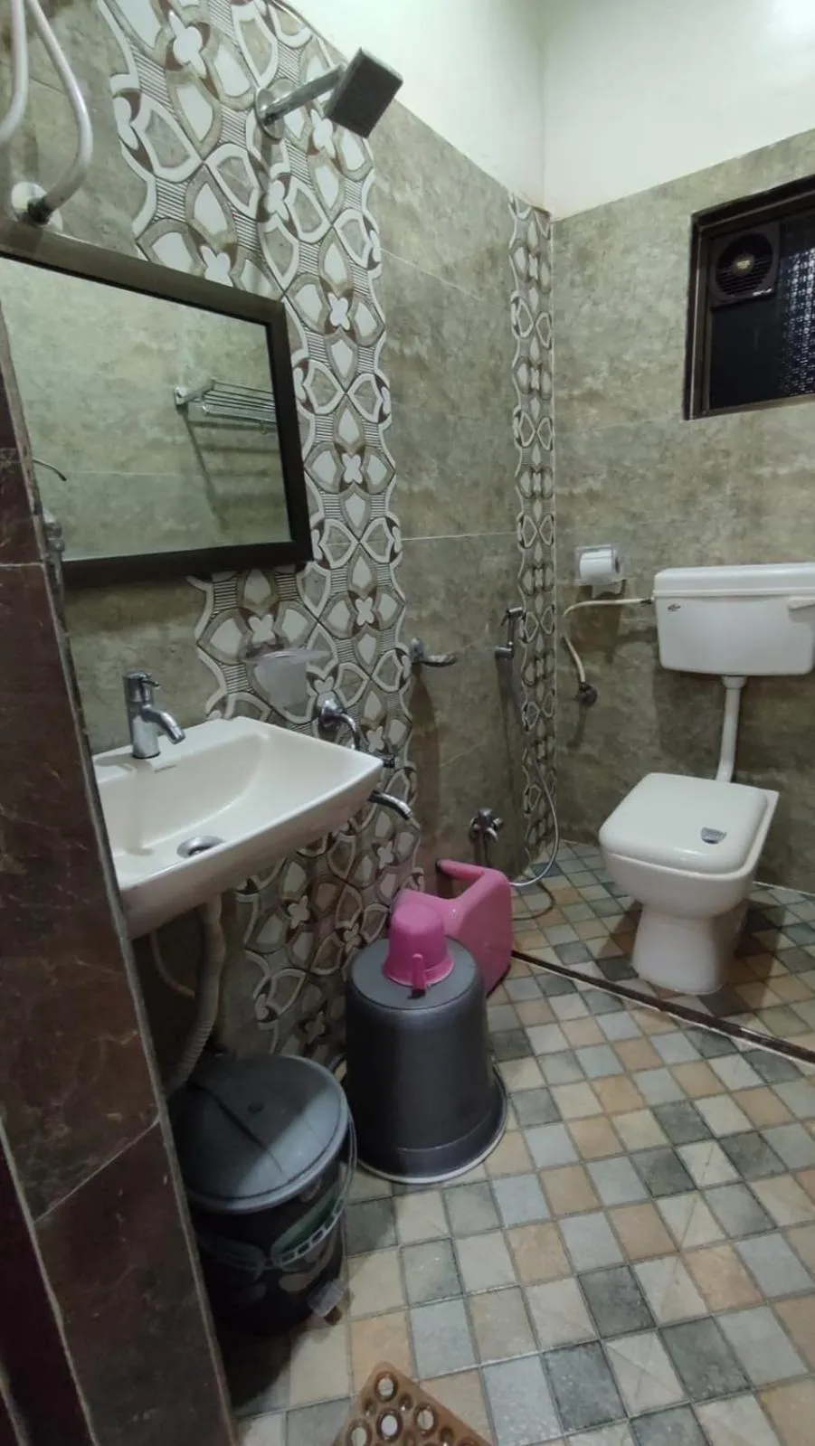 Redstone House by Oxystays Hospitality