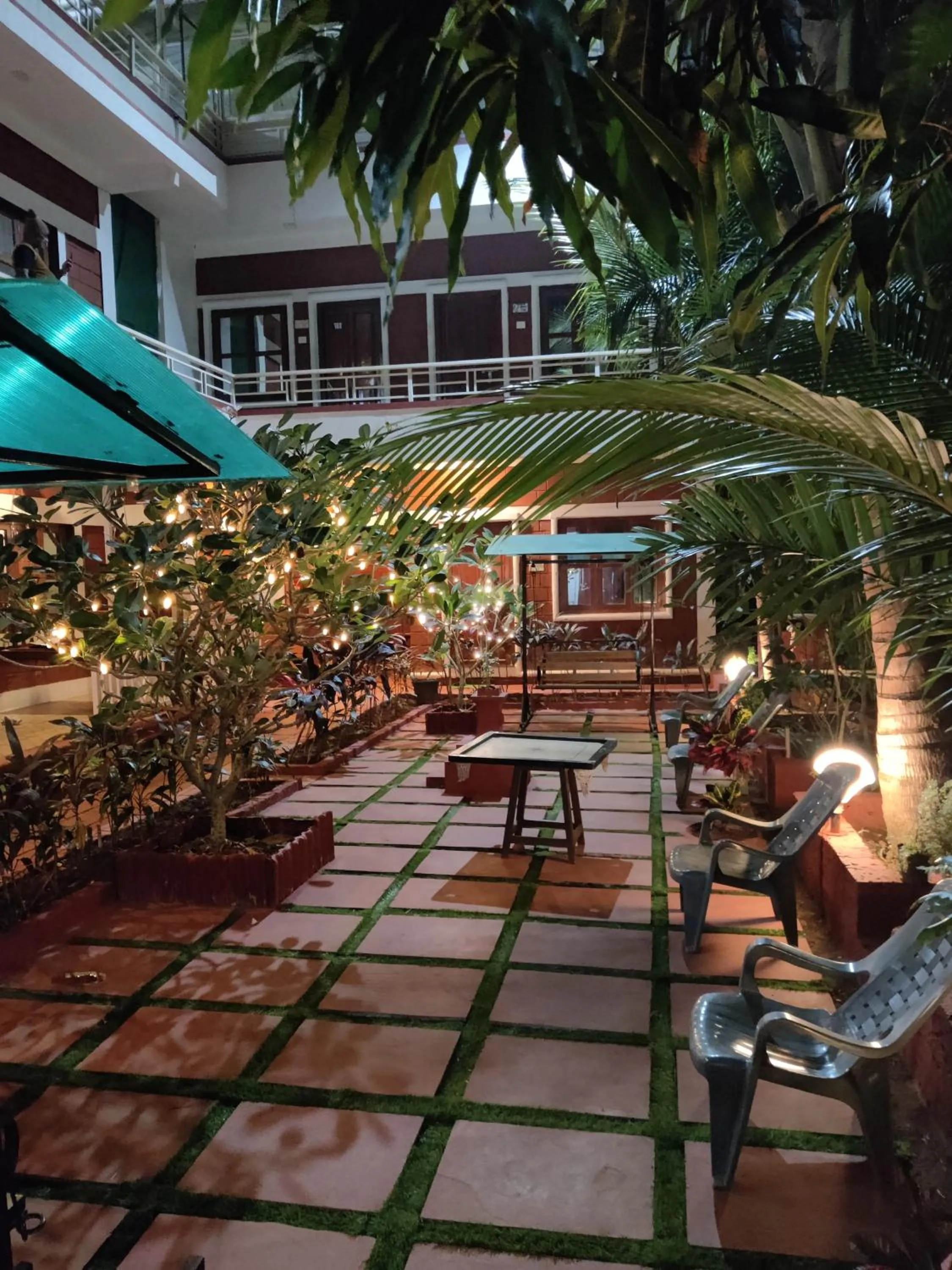 Garden in Redstone House by Oxystays Hospitality