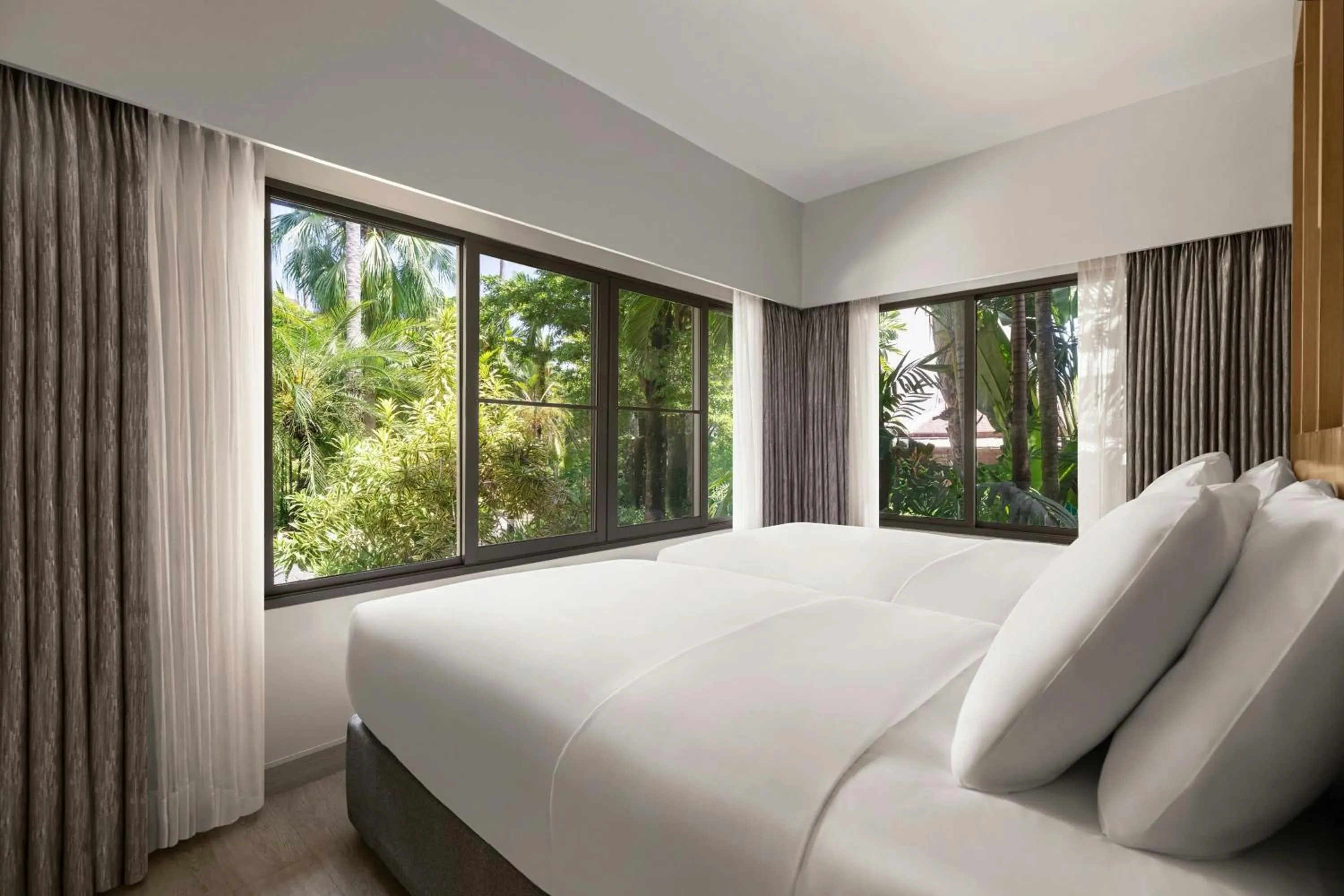 Bedroom, Bed in Courtyard by Marriott Phuket, Patong Beach Resort