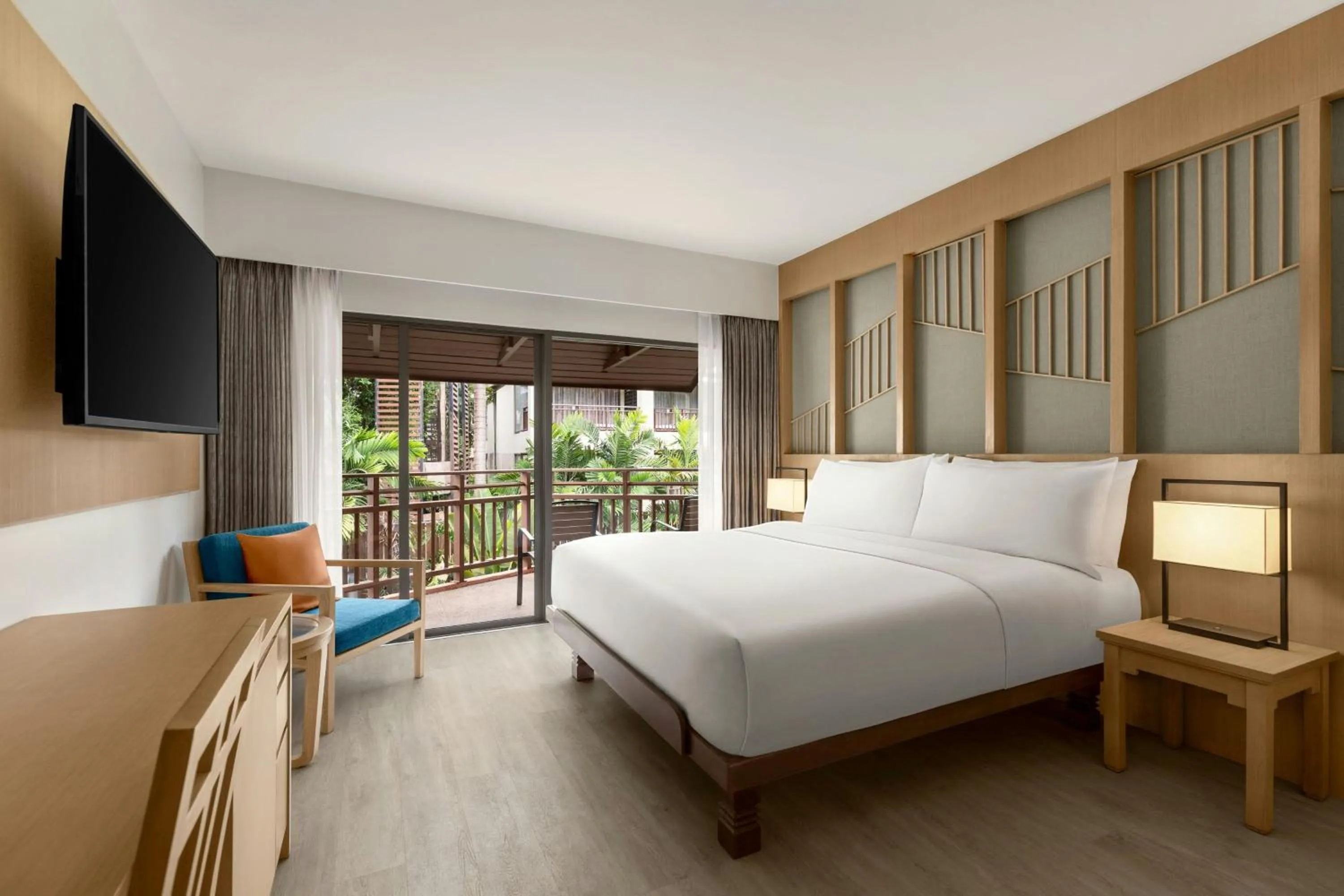 Bedroom, Bed in Courtyard by Marriott Phuket, Patong Beach Resort