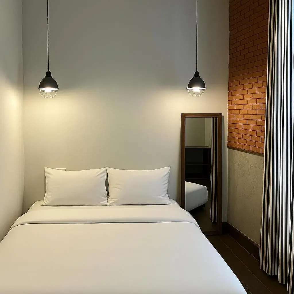 Double Room with Shared Bathroom in Khunluang Hostel Double Room with Shared Bathroom in Khunluang Hostel