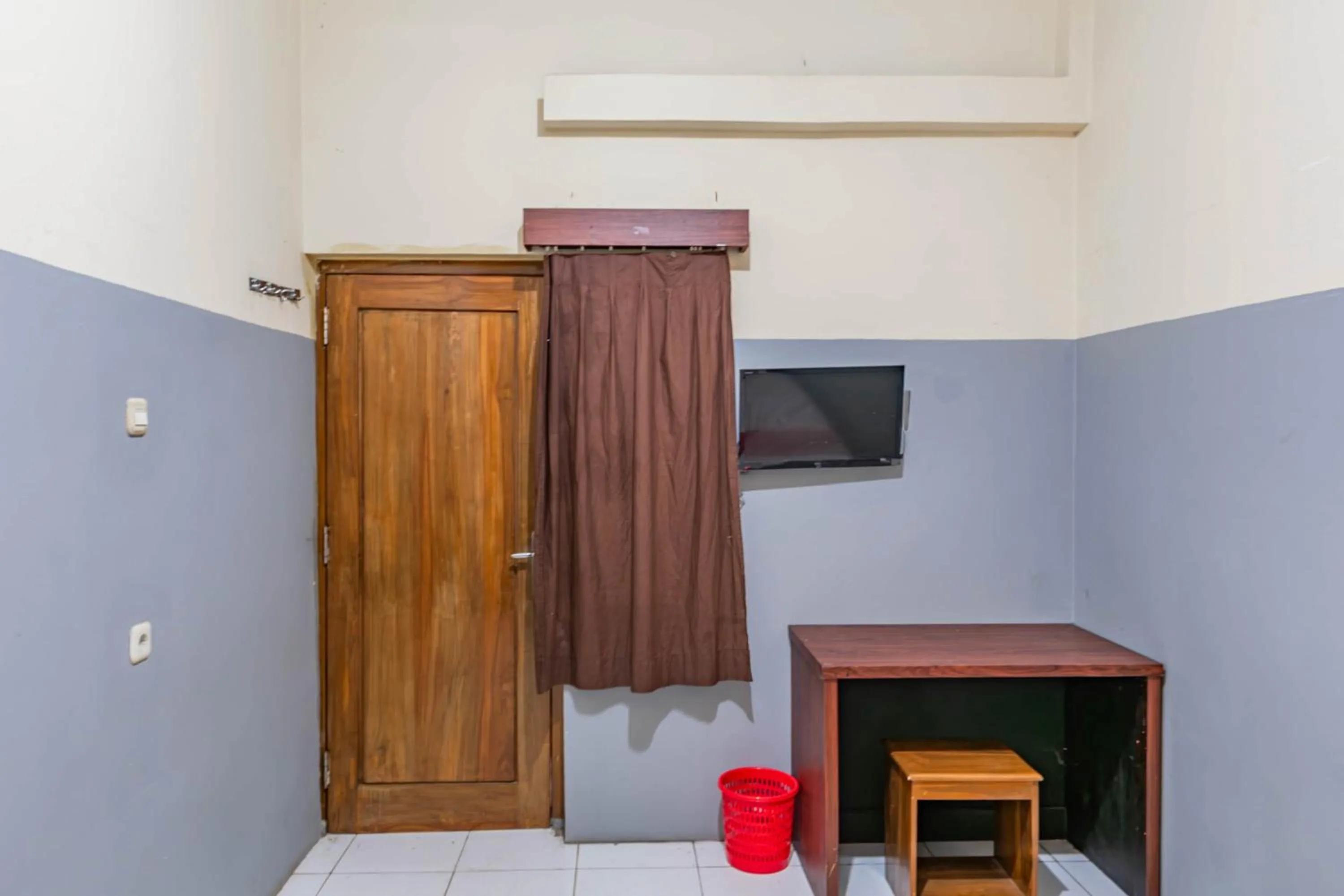 Bedroom in Hotel O Ilir Barar I Near Rumah Sakit Islam Siti Khadijah Formerly Maleo Hotel