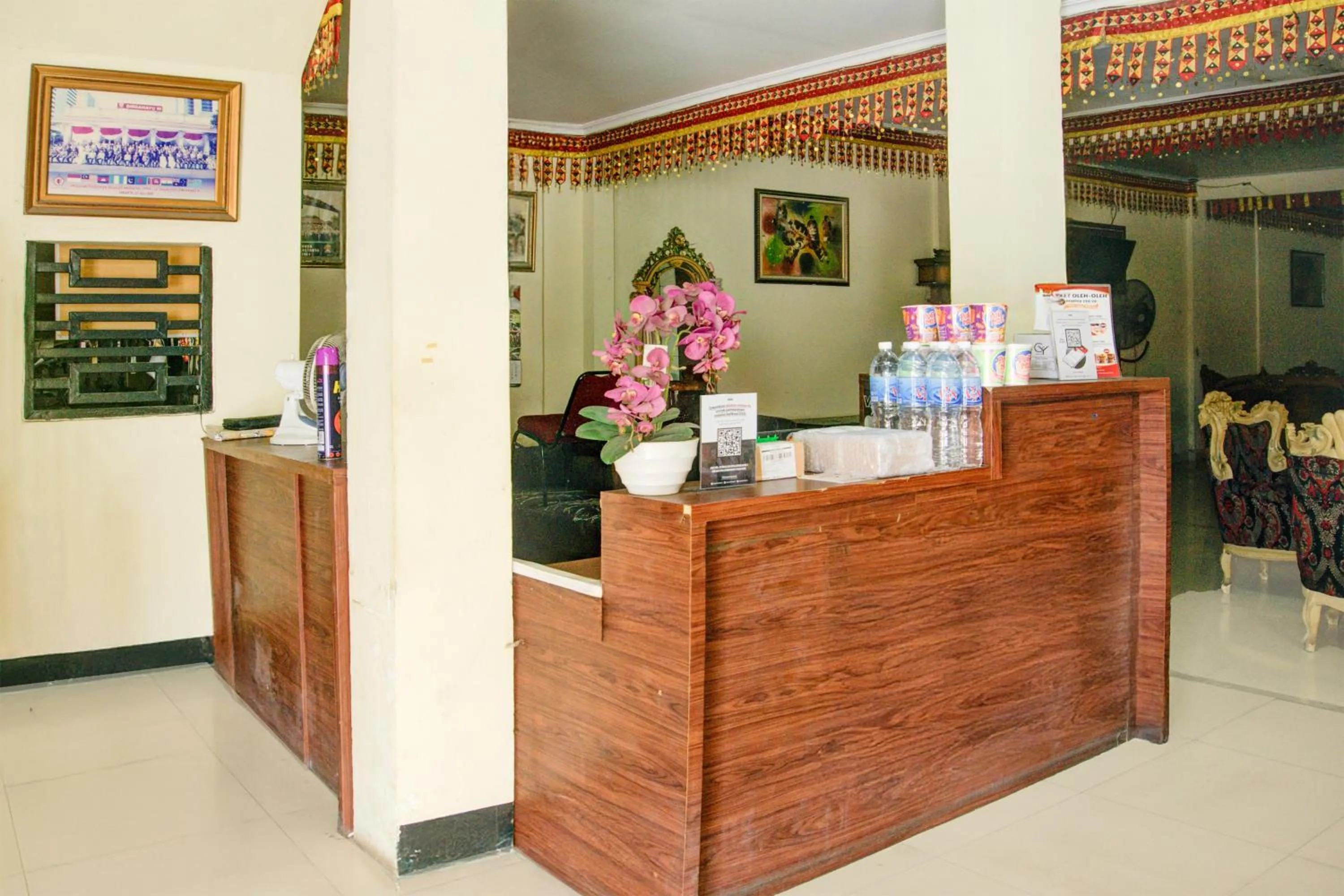 Lobby or reception in Hotel O Angkatan 45 Near Istana Gubernur Formerly Maleo Hotel