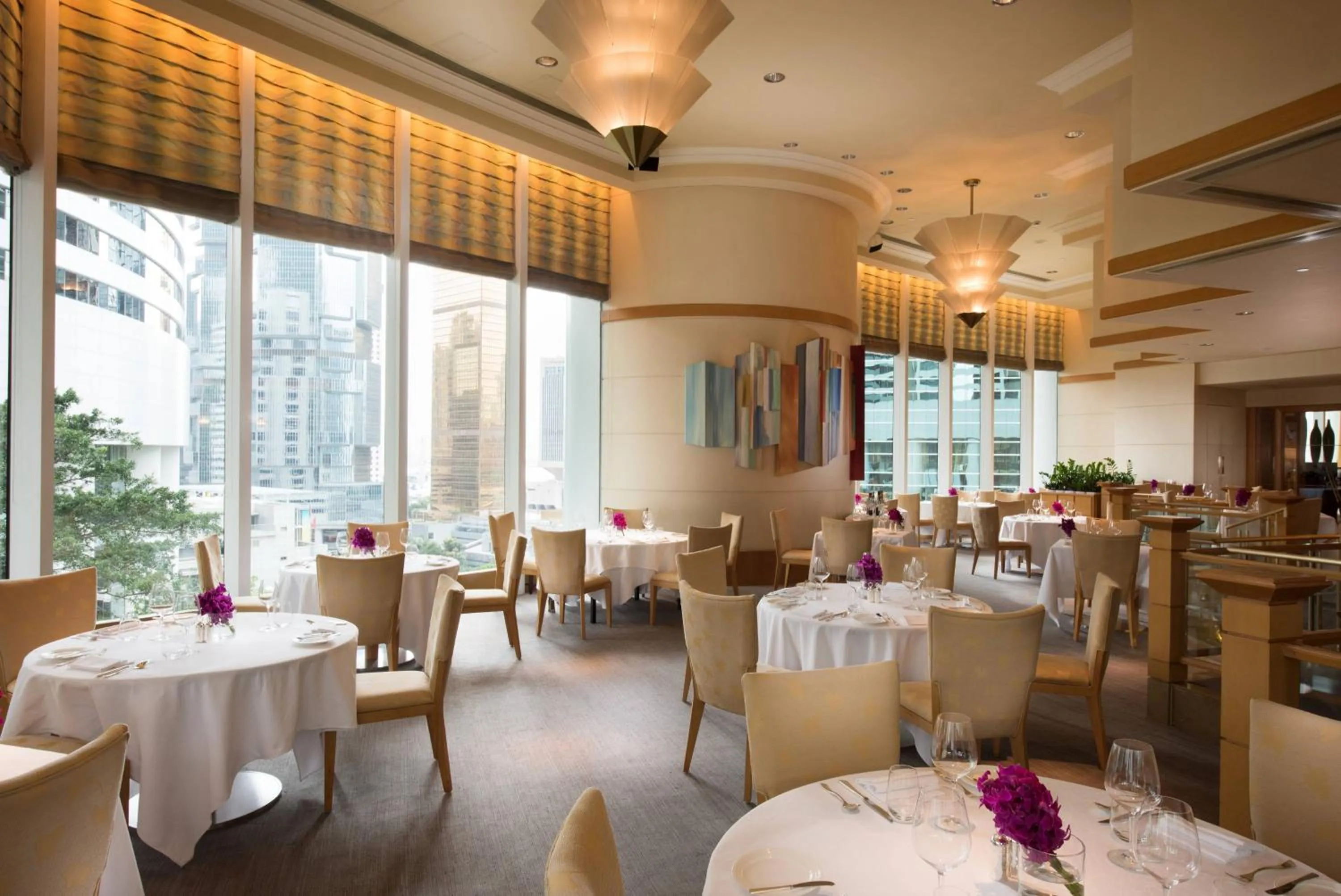 Restaurant/places to eat in Conrad Hong Kong