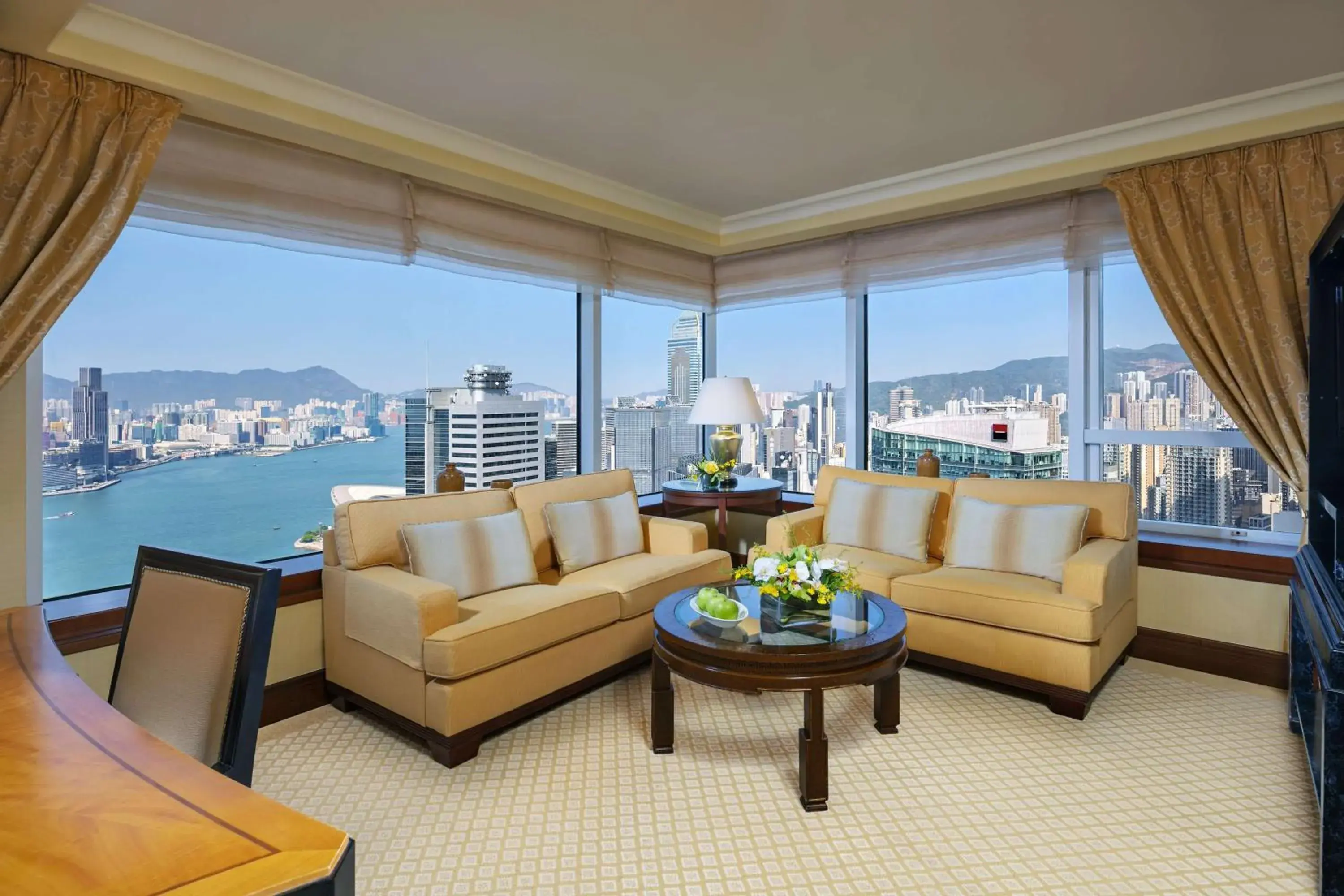 Executive King Suite in Conrad Hong Kong Executive King Suite in Conrad Hong Kong