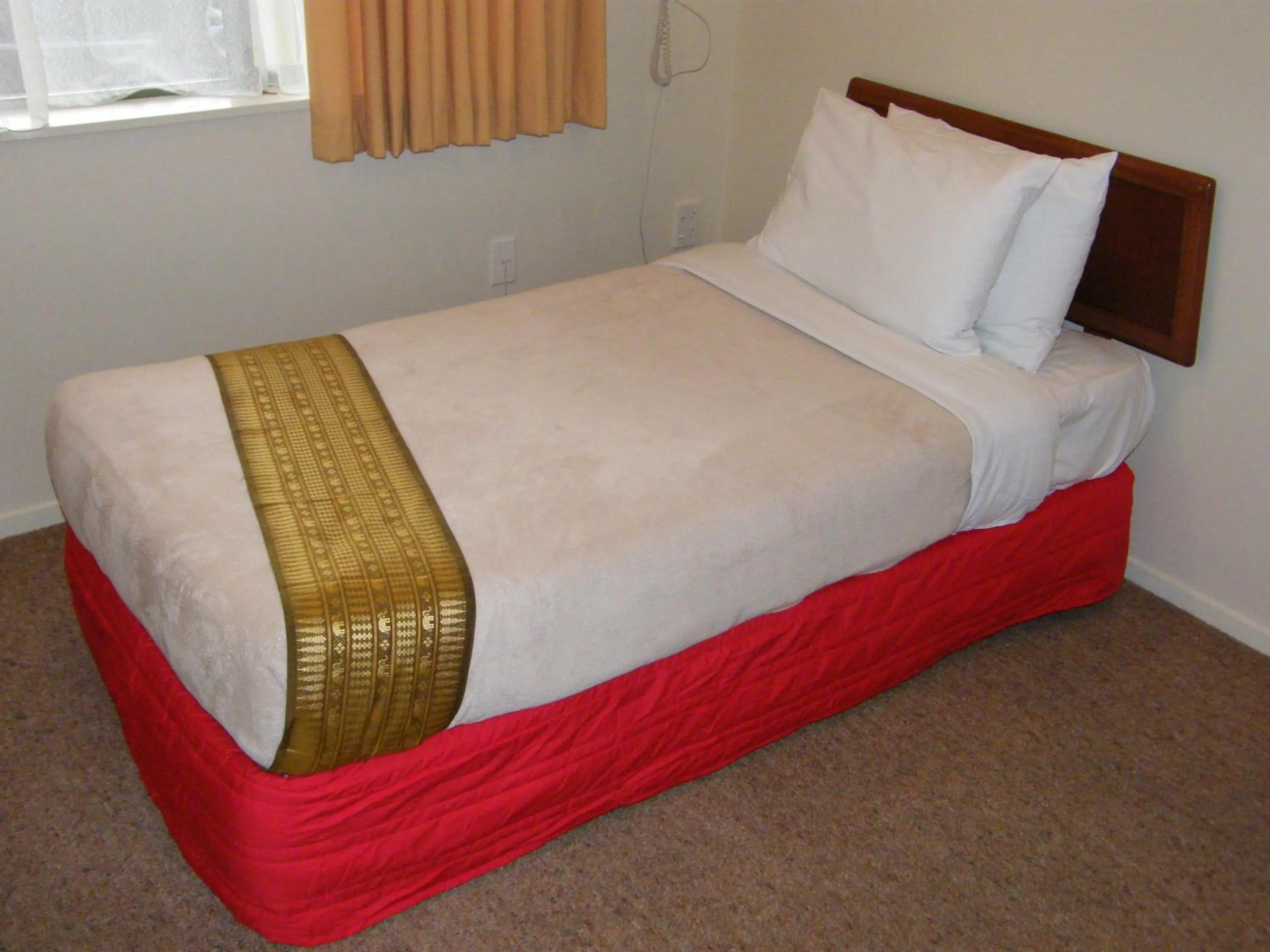 Bedroom, Bed in Hamilton Settlers Motor lodge