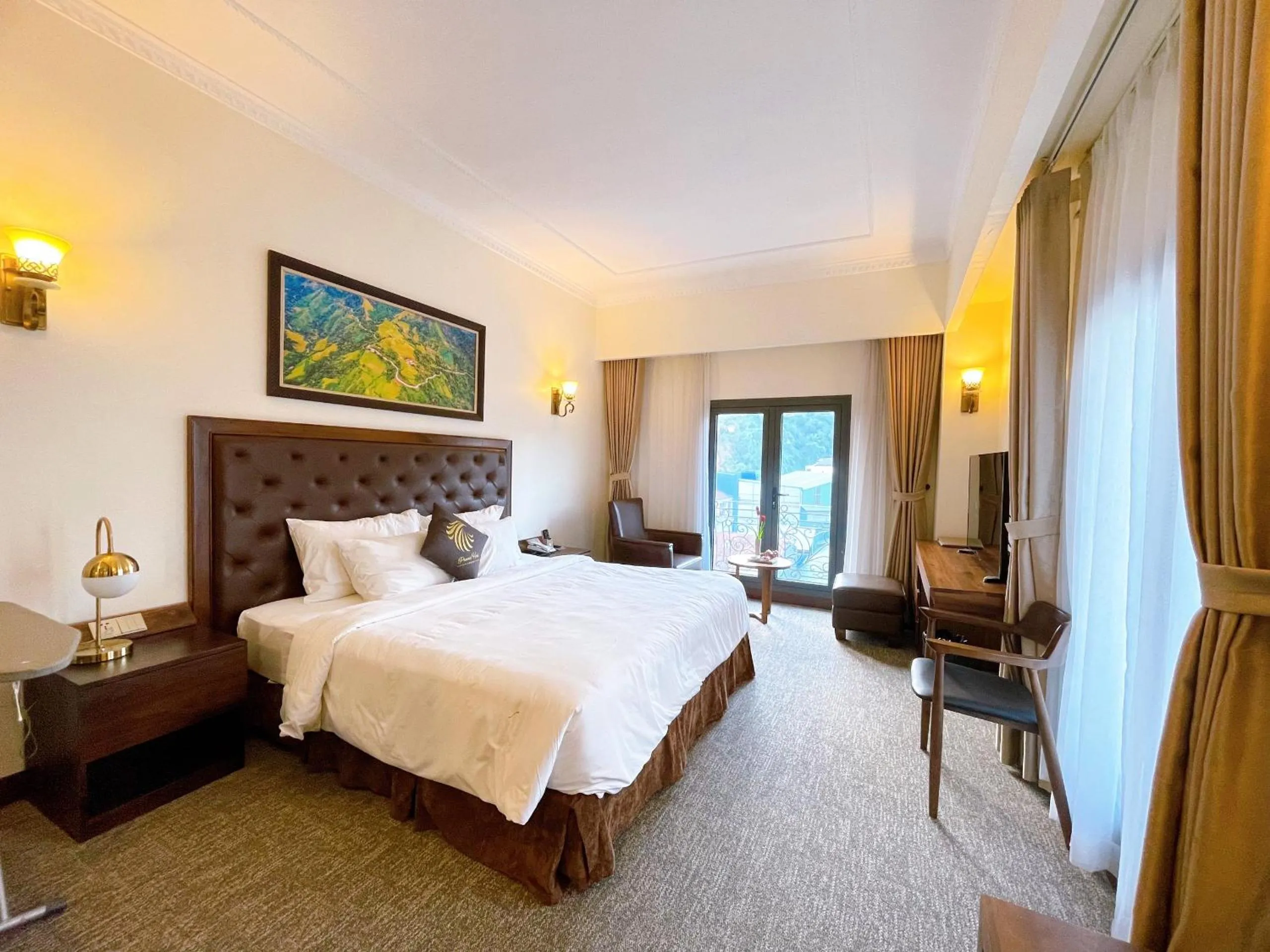 Photo of the whole room, Bed in Phoenix Hotel Hà Giang