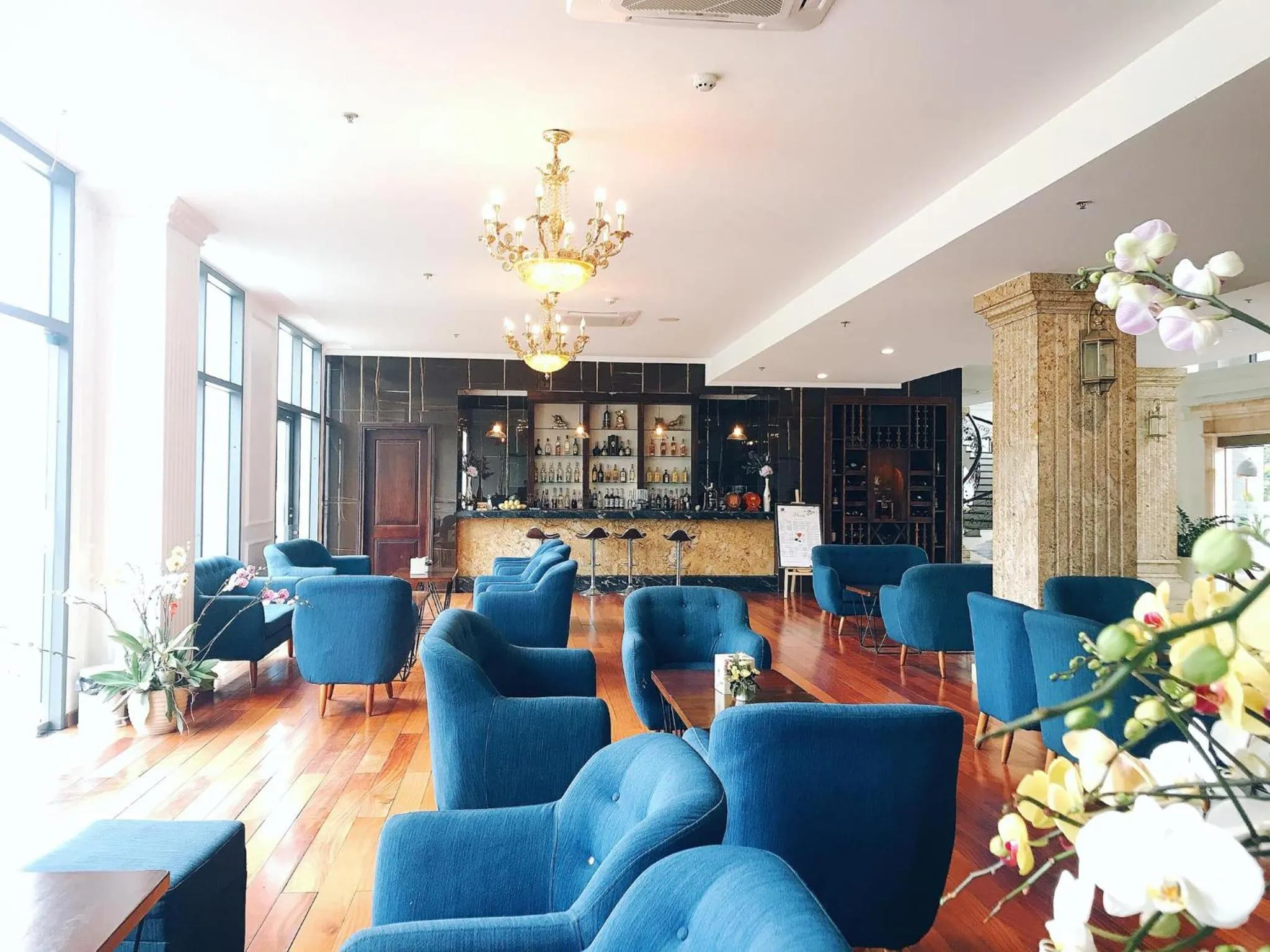 Lounge or bar in Phoenix Hotel Hà Giang