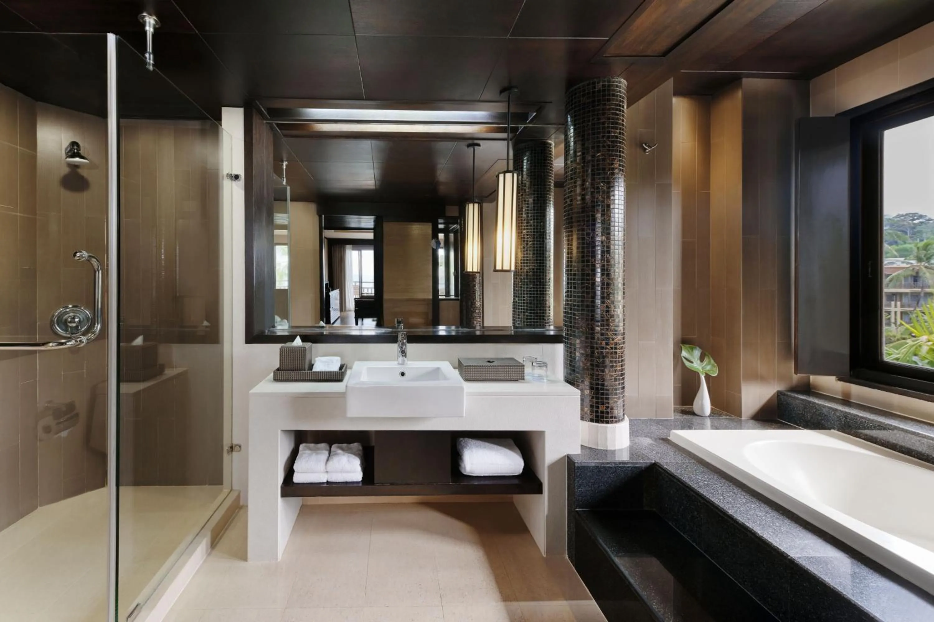 Bathroom, Bed in Phuket Marriott Resort & Spa, Merlin Beach