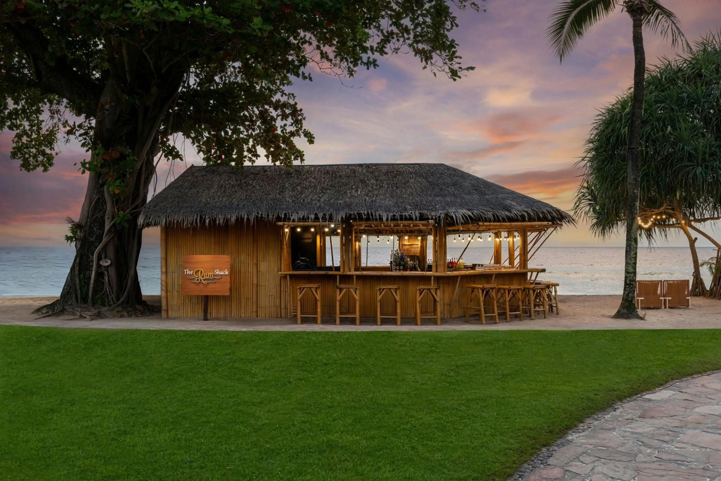 Beach in Phuket Marriott Resort & Spa, Merlin Beach