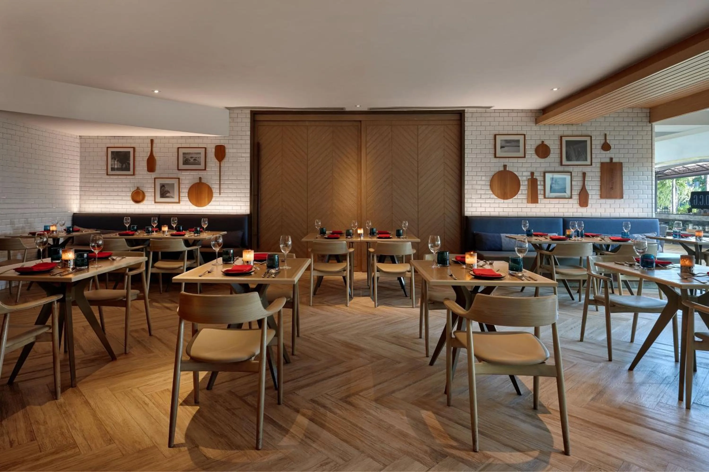 Restaurant/places to eat in Phuket Marriott Resort & Spa, Merlin Beach