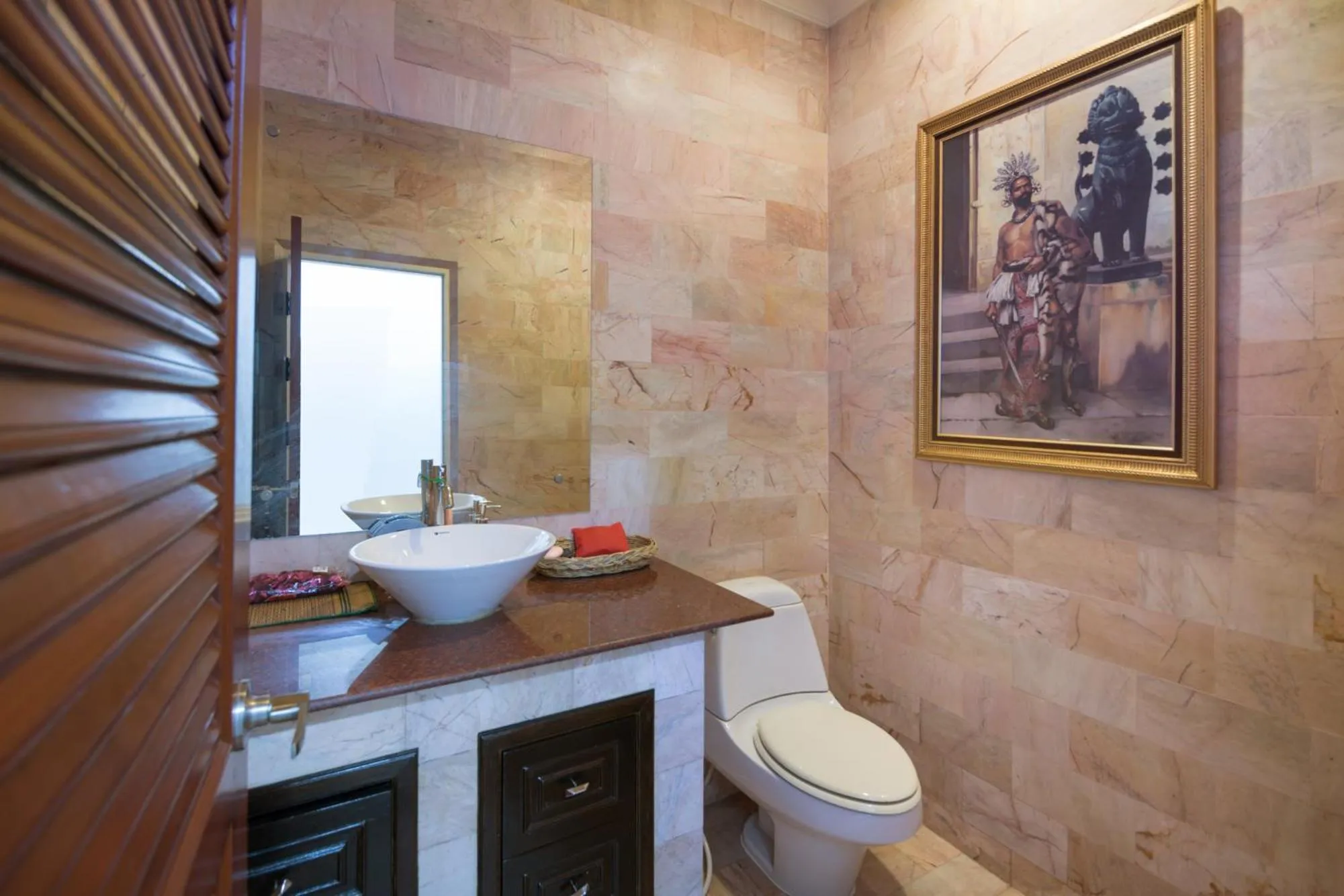 Toilet in Siri Villas Pattaya