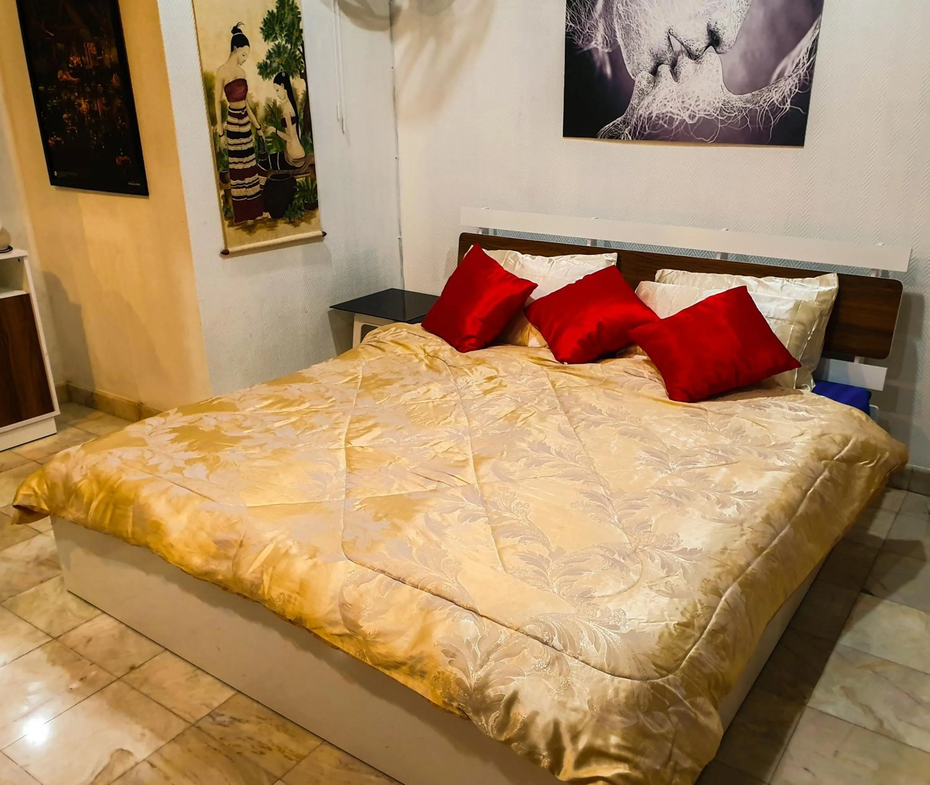 Bedroom, Bed in Siri Villas Pattaya