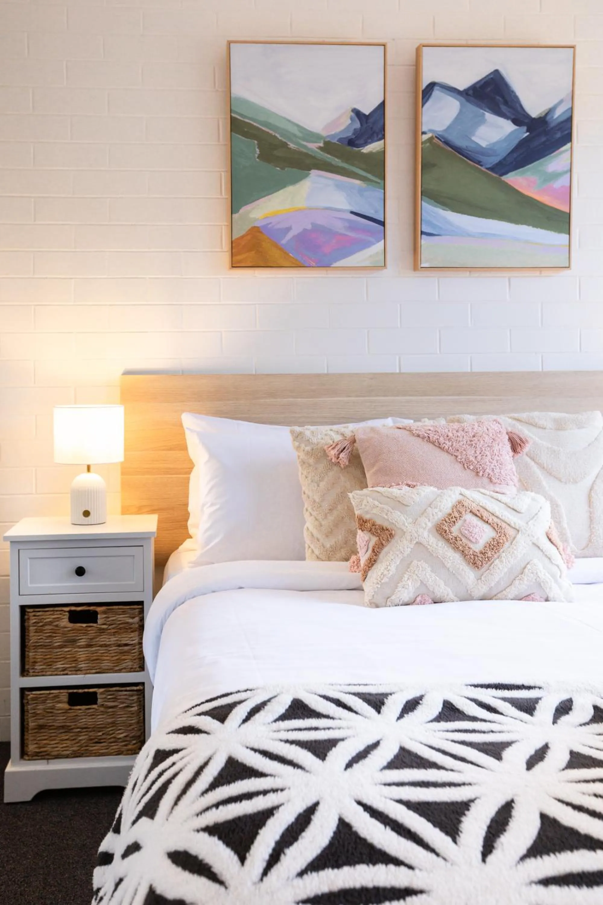 Bed in Adina Lodge Holiday Apartments