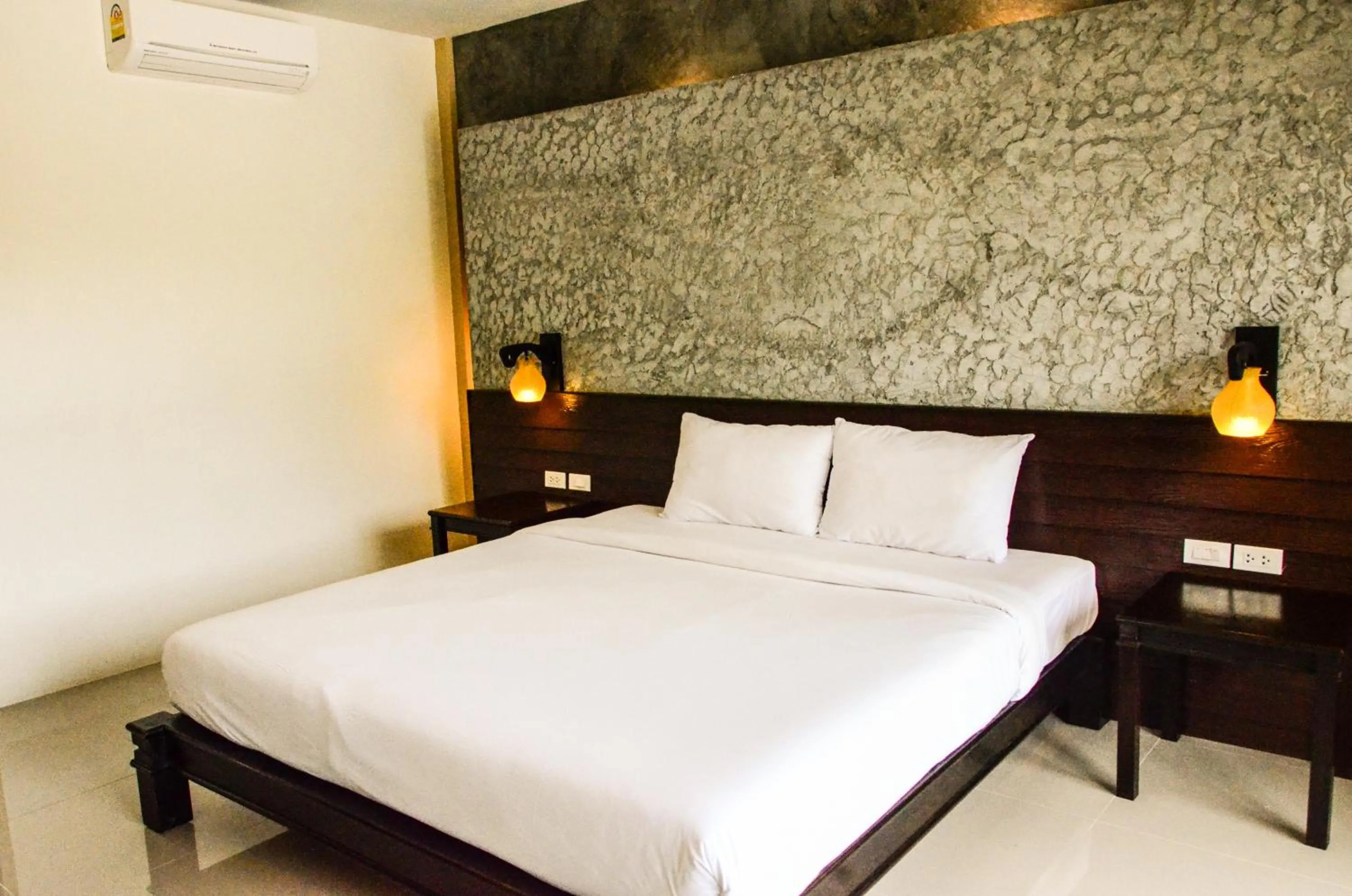 Bedroom, Bed in Khaolak Suthawan Resort - SHA Plus