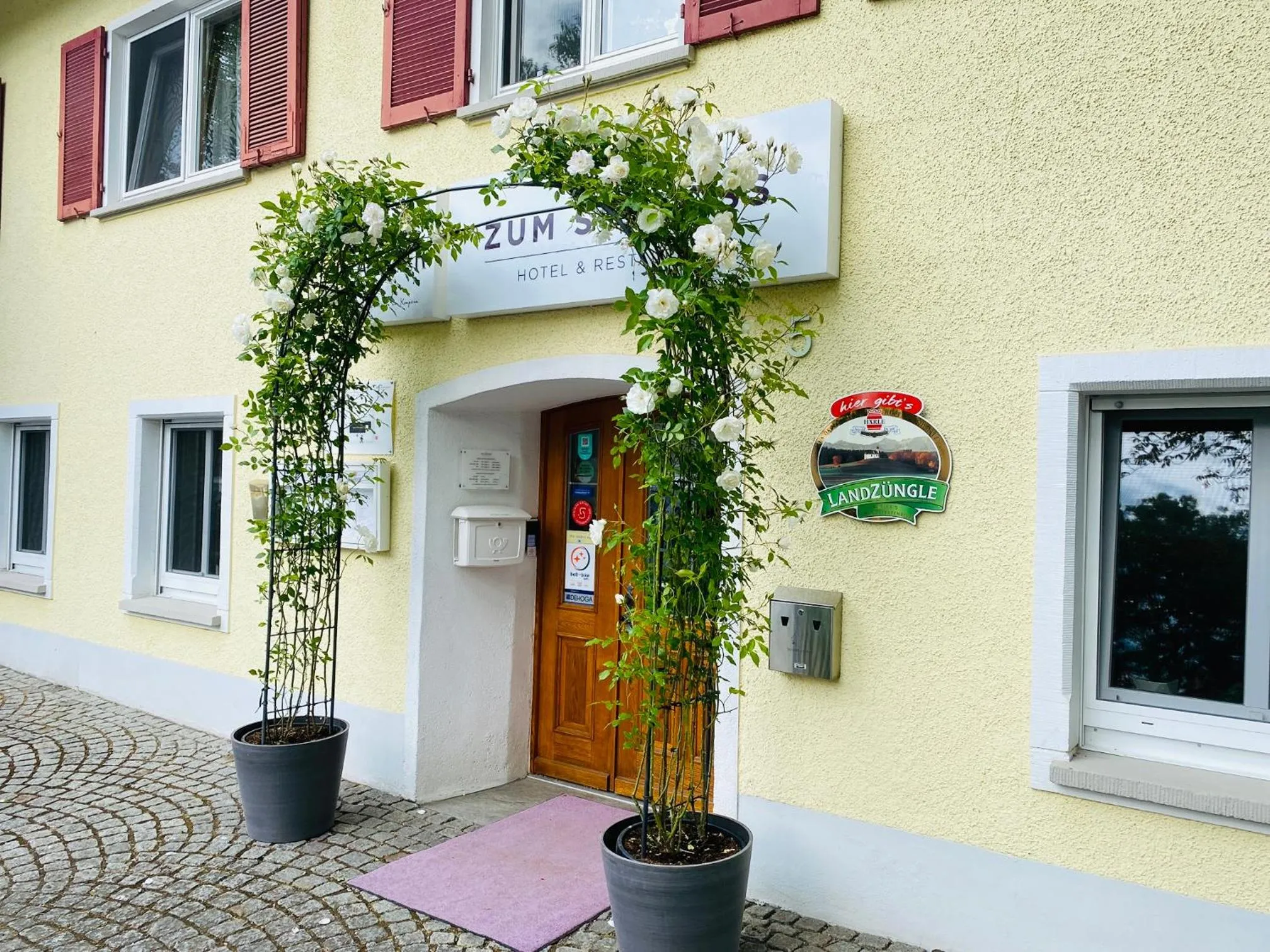 Property building in Boutique - Hotel Zum Schloss
