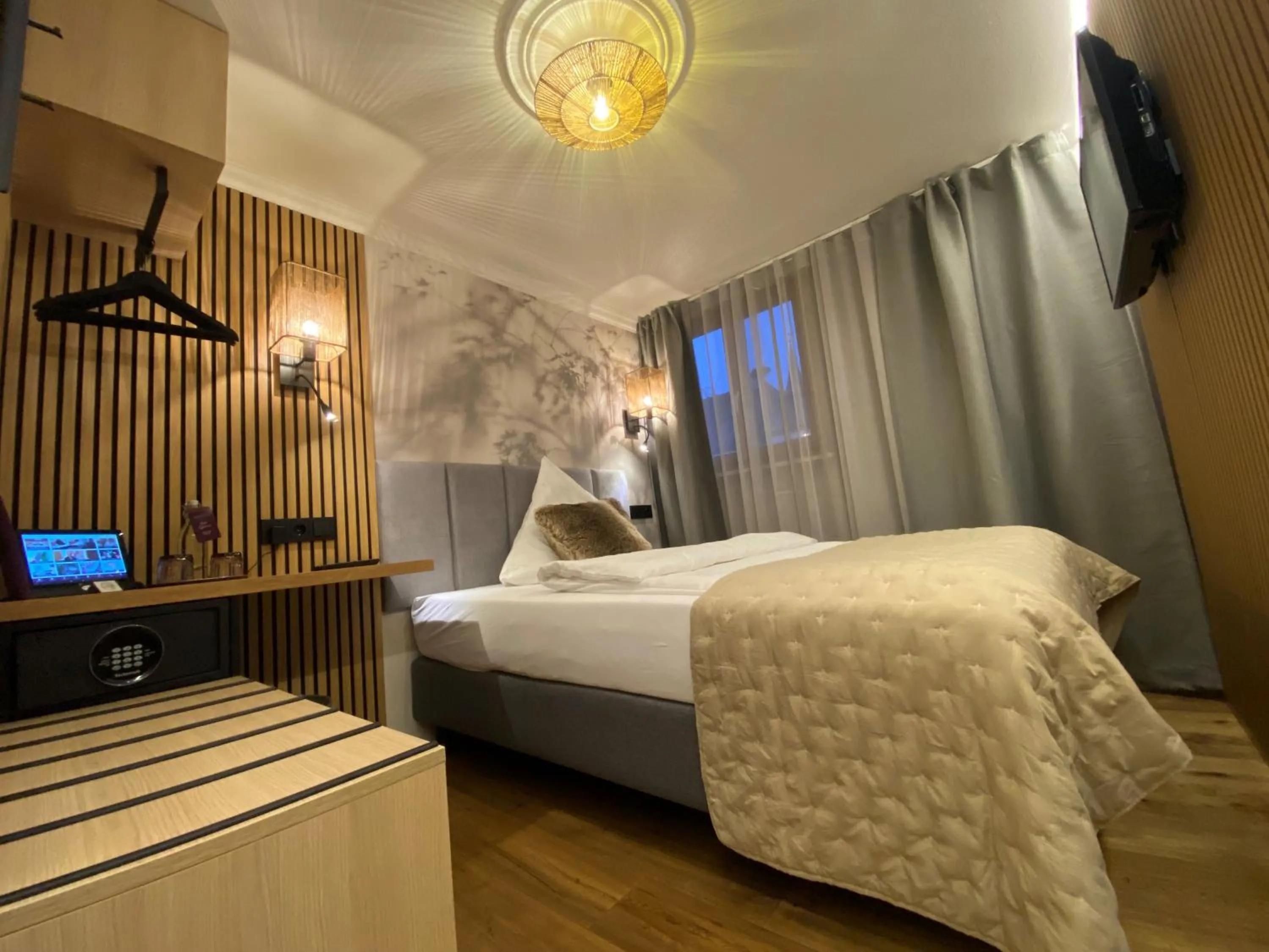 Bed in Boutique - Hotel Zum Schloss