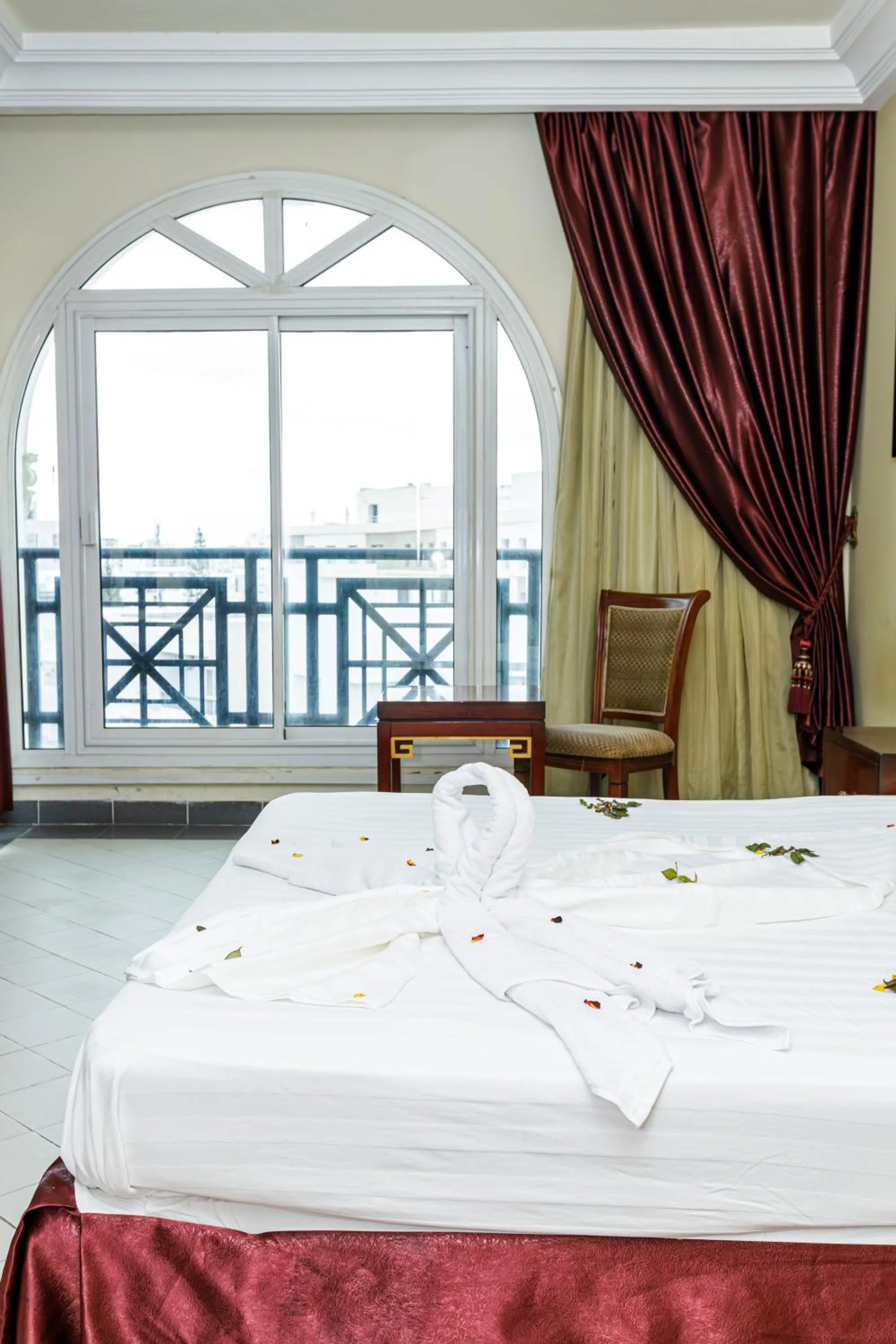 Bed in César Palace Sousse