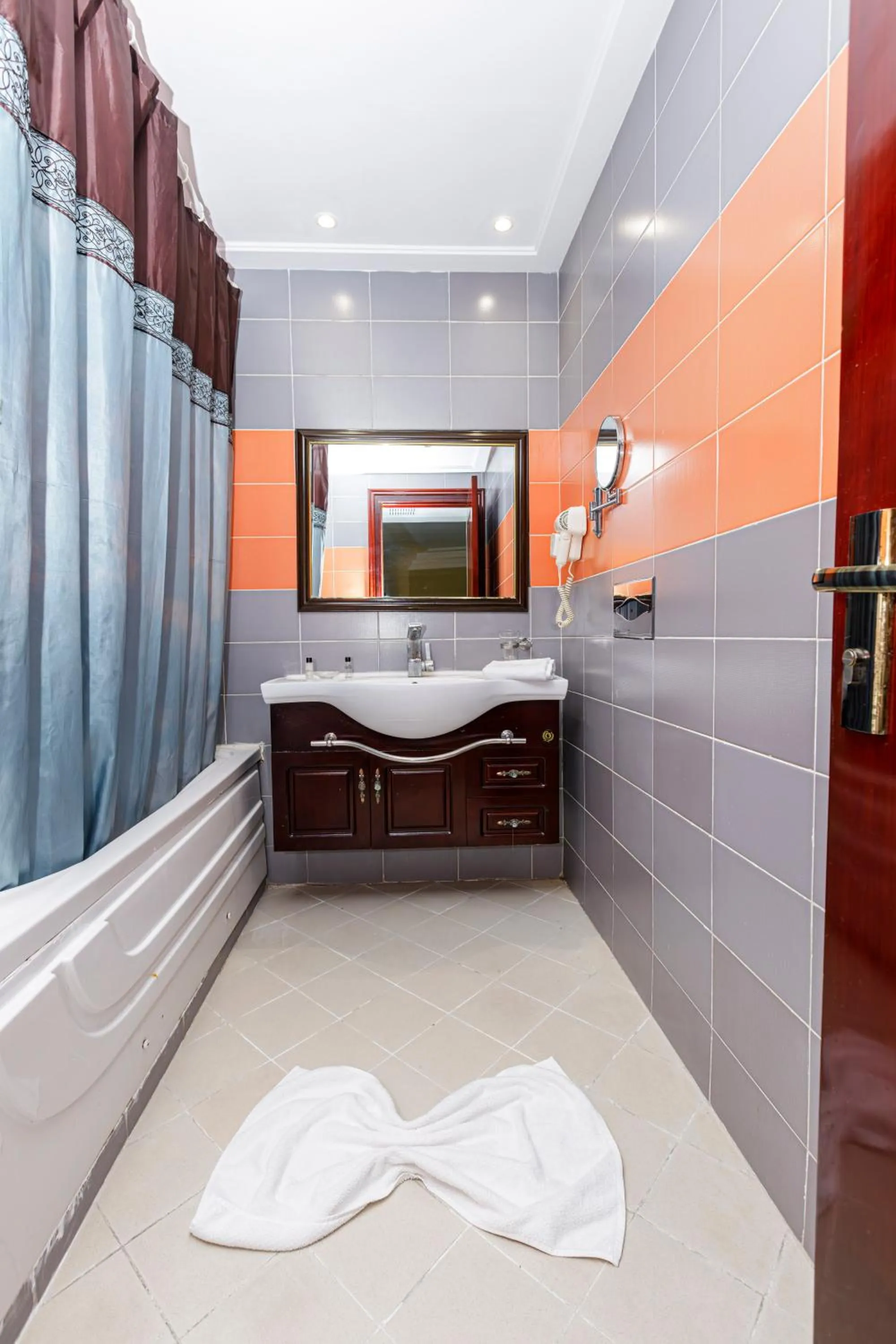 Bed in César Palace Sousse