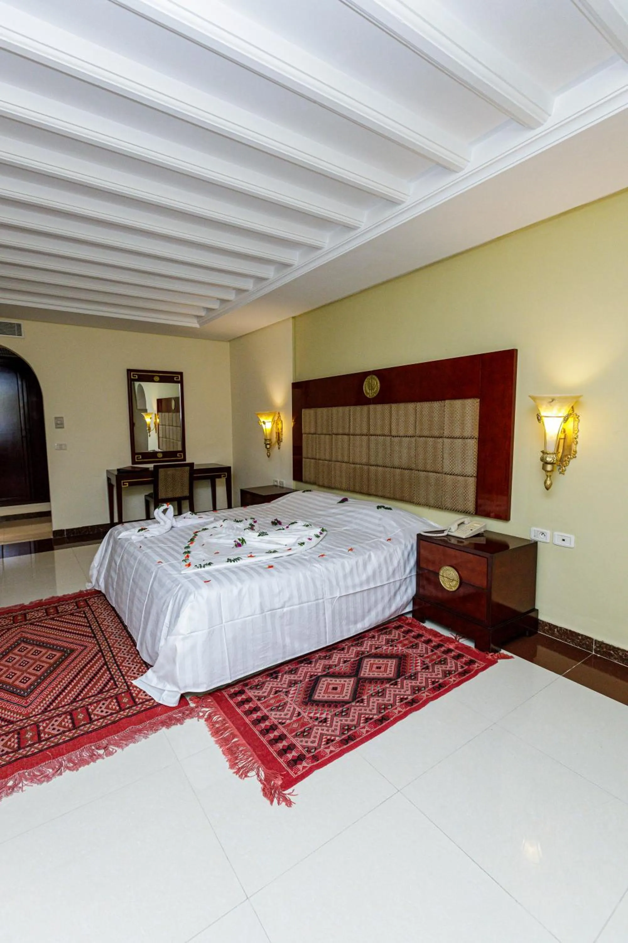 Bed in César Palace Sousse