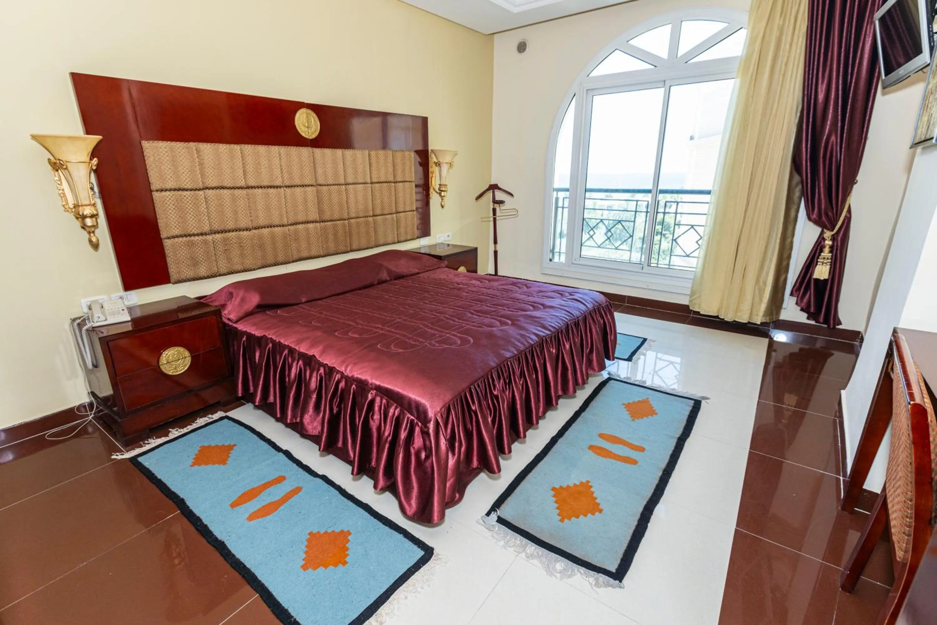 Bed in César Palace Sousse