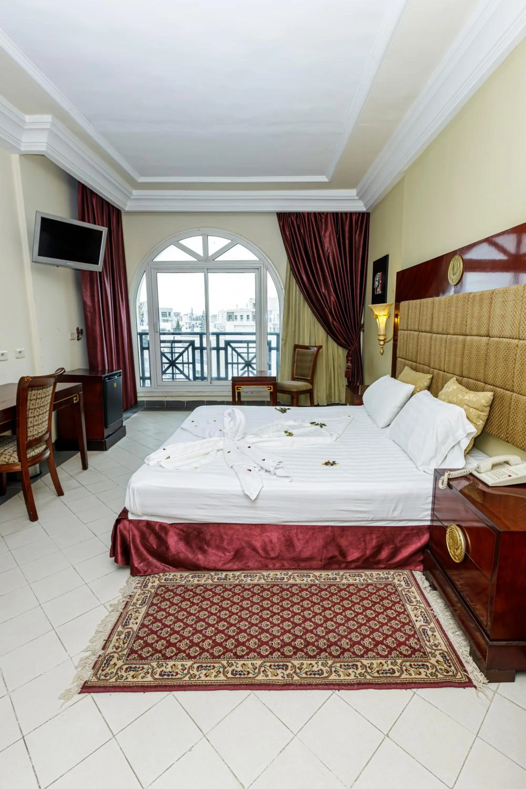Bed in César Palace Sousse