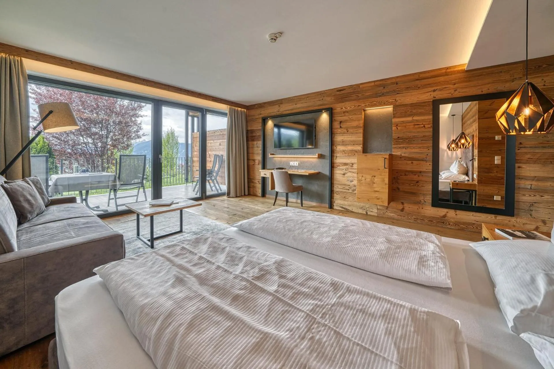 Photo of the whole room, Bed in Hotel Avelina