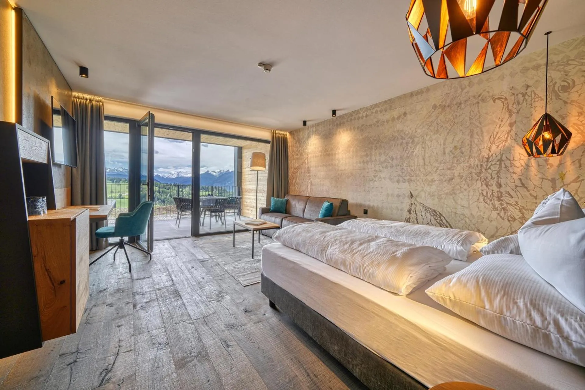 Photo of the whole room, Bed in Hotel Avelina