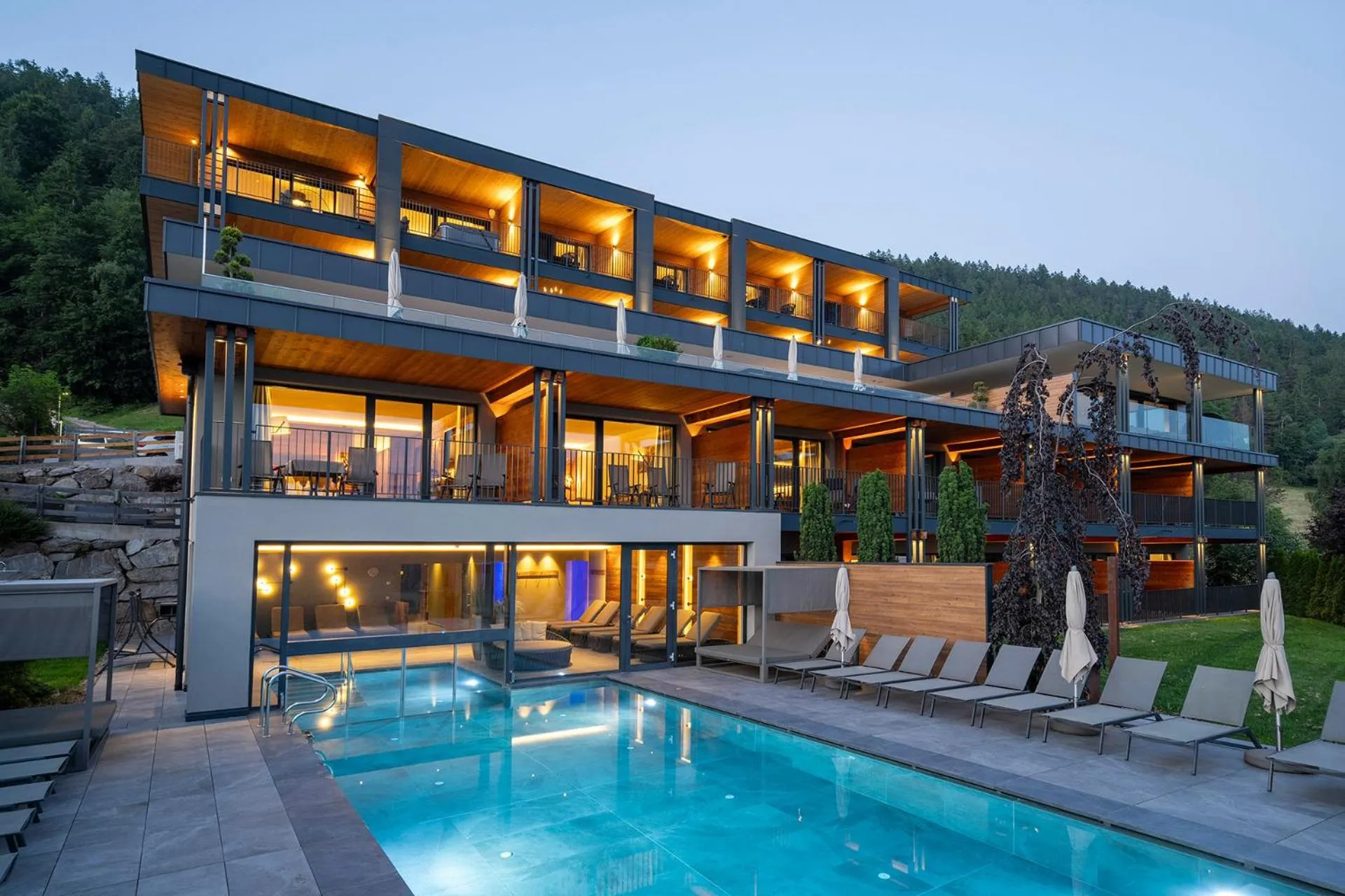 Property building in Hotel Avelina