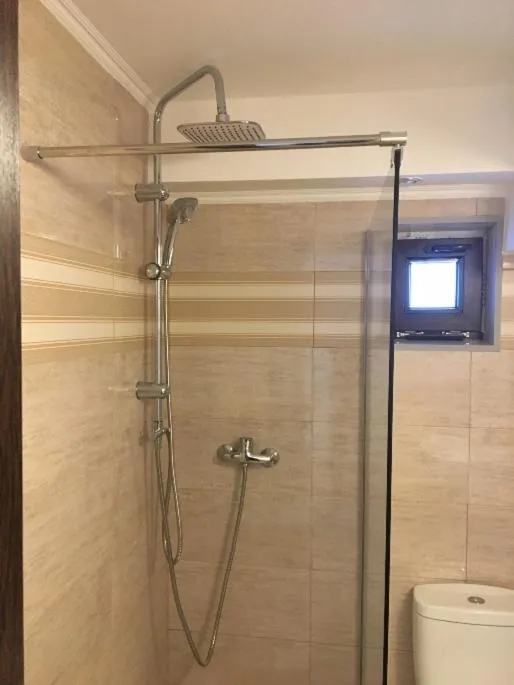 Bathroom in 4 Seasons Apartments
