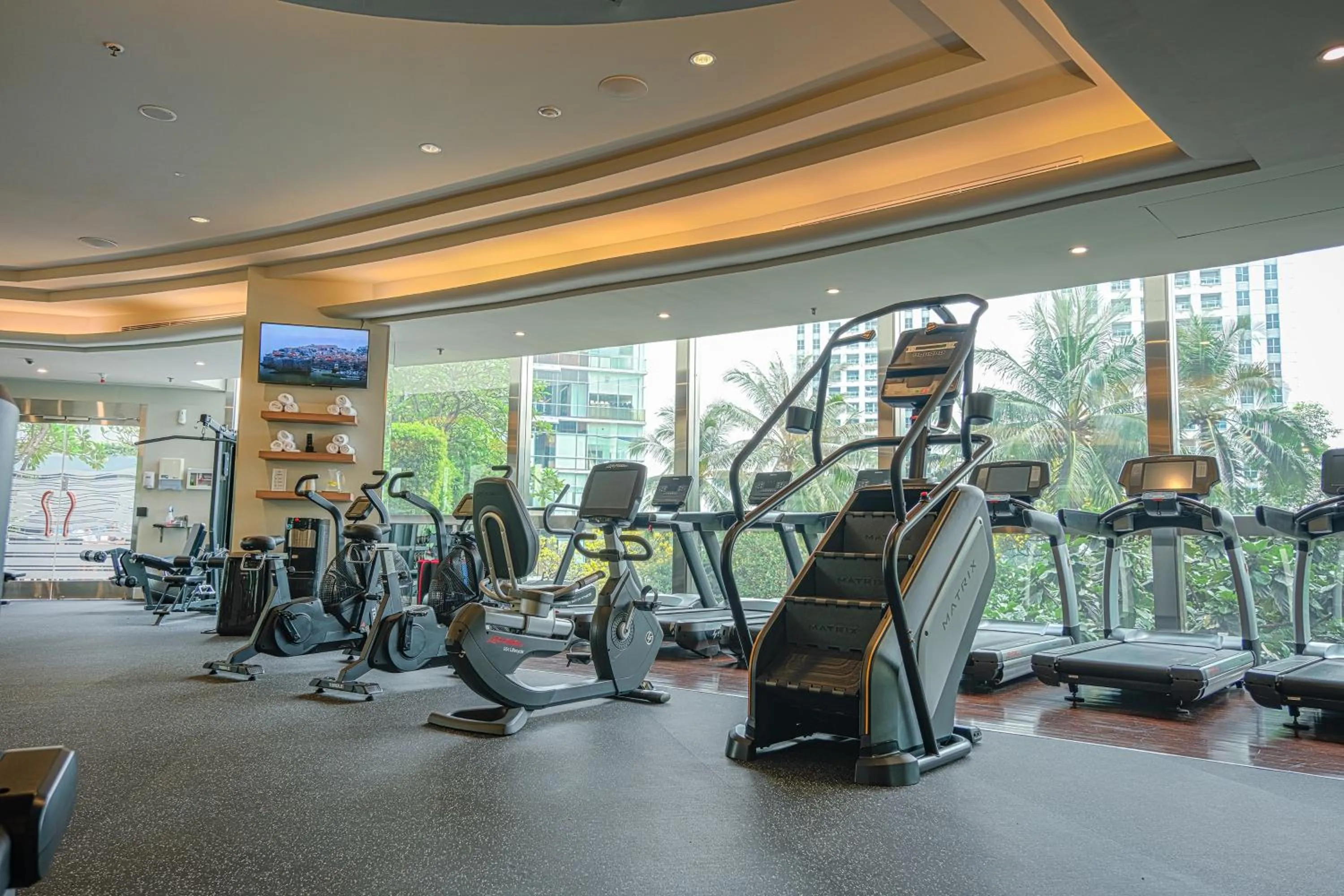 Fitness centre/facilities in AYANA Midplaza JAKARTA